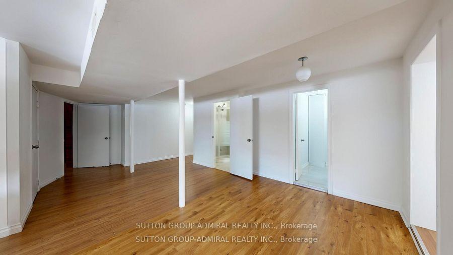 Photo 29 of Unit Upper, 129 Crestwood Road, Vaughan, Crestwood-Springfarm-Yorkhill — HOMEH