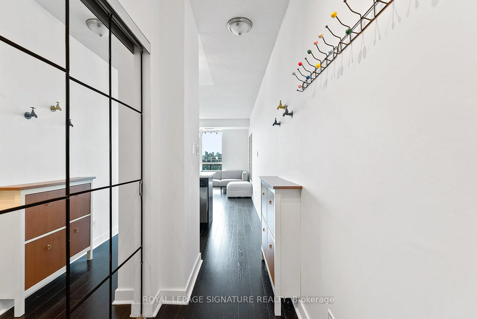 Photo 4 of Unit 904, 1171 Queen Street W, Toronto, Little Portugal — HOMEH
