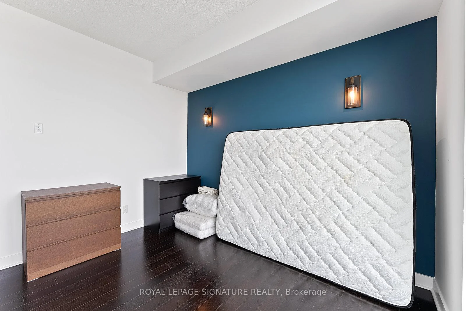 Photo 32 of Unit 904, 1171 Queen Street W, Toronto, Little Portugal — HOMEH