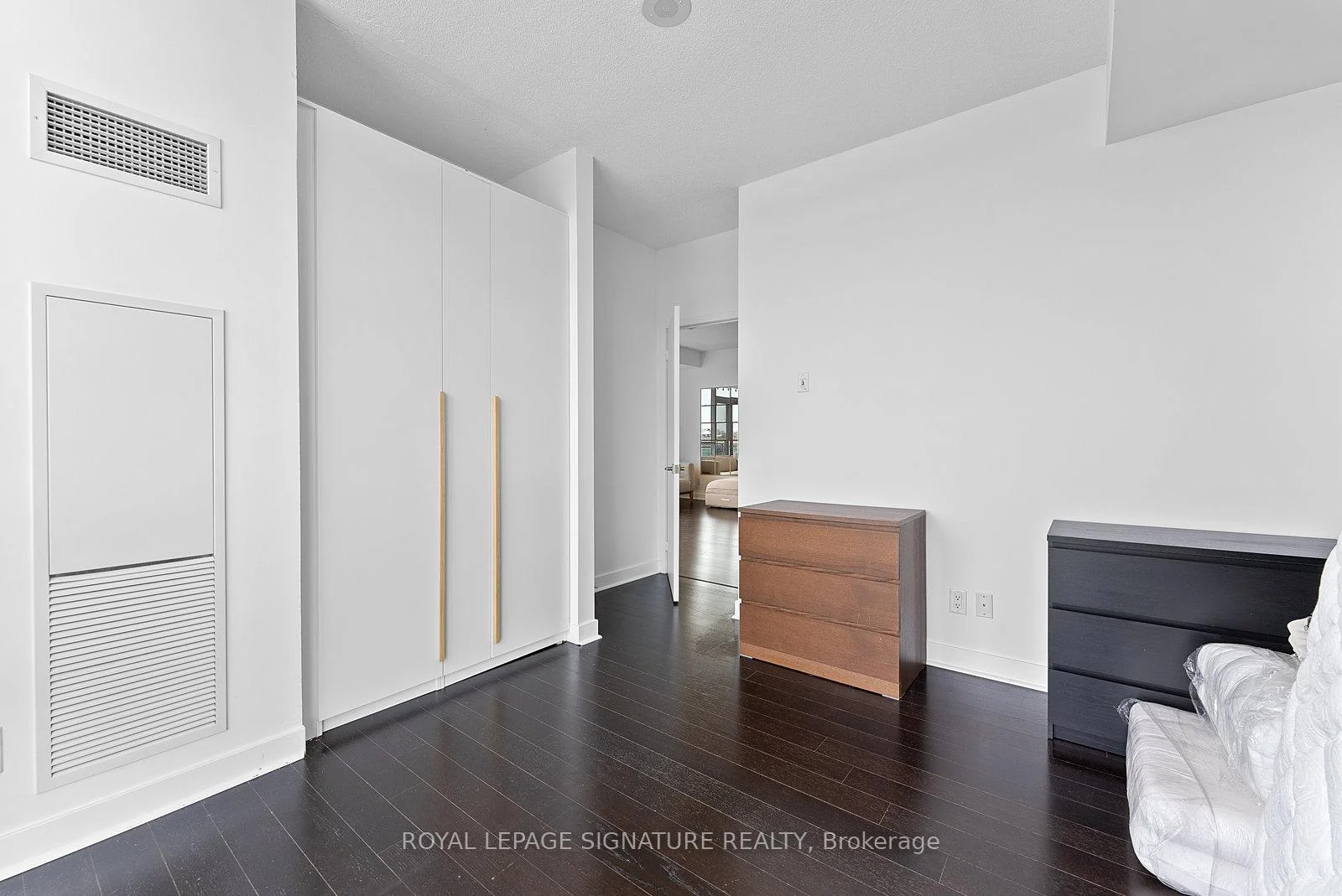 Photo 36 of Unit 904, 1171 Queen Street W, Toronto, Little Portugal — HOMEH