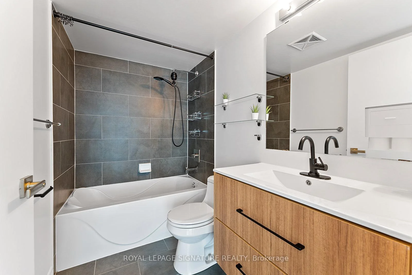 Photo 38 of Unit 904, 1171 Queen Street W, Toronto, Little Portugal — HOMEH
