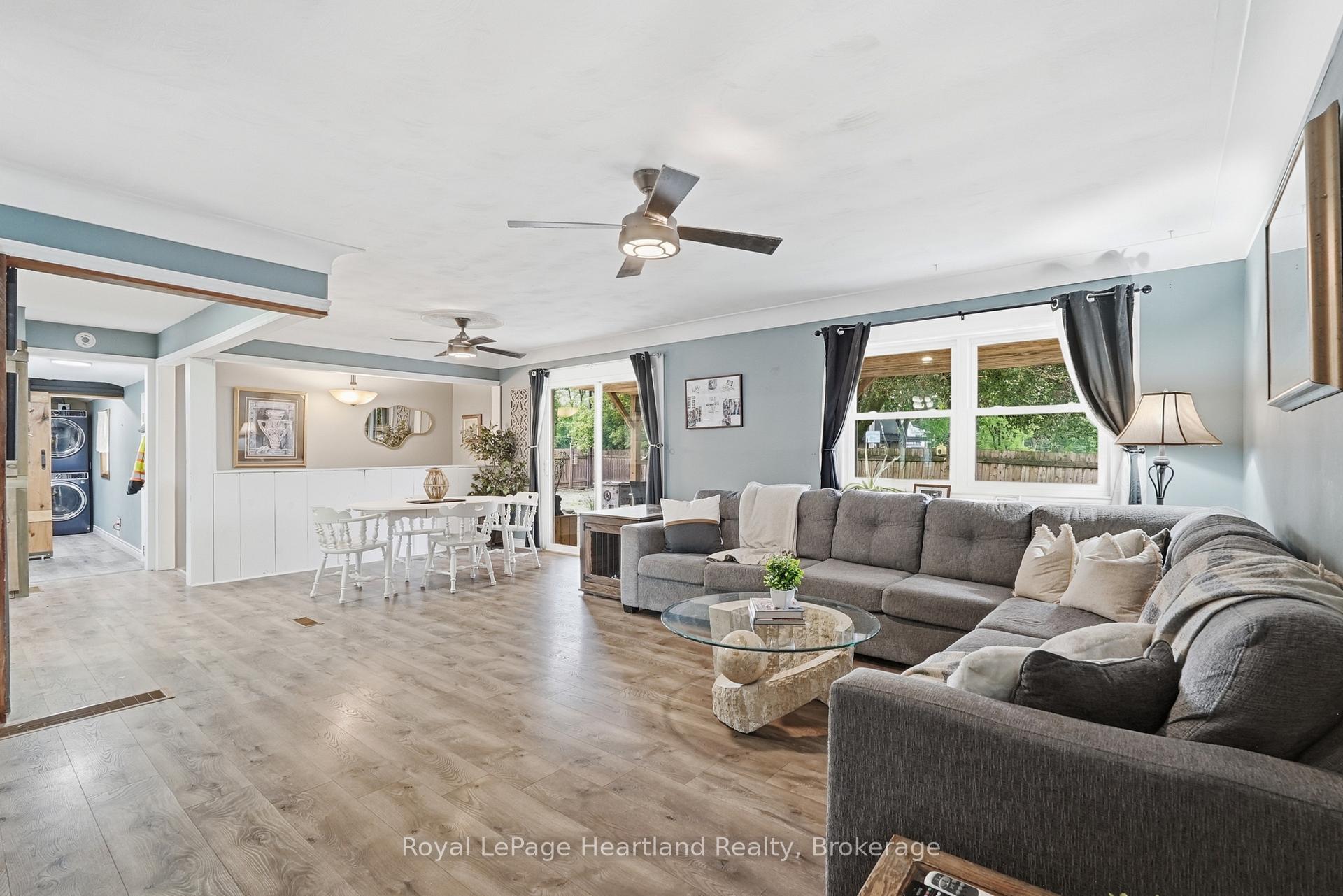 Photo 10 of 1041 Main Street, Howick — HOMEH