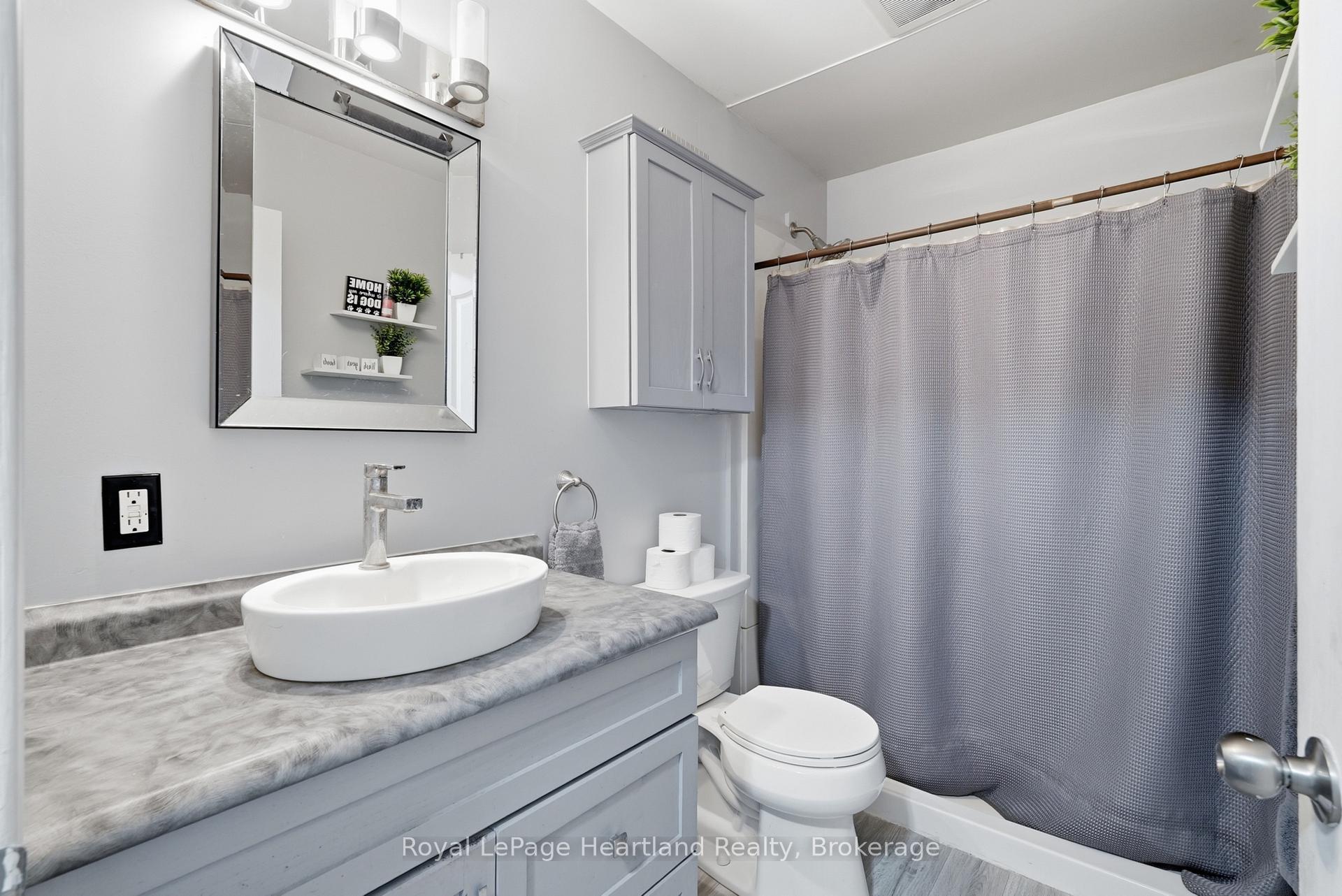 Photo 22 of 1041 Main Street, Howick — HOMEH
