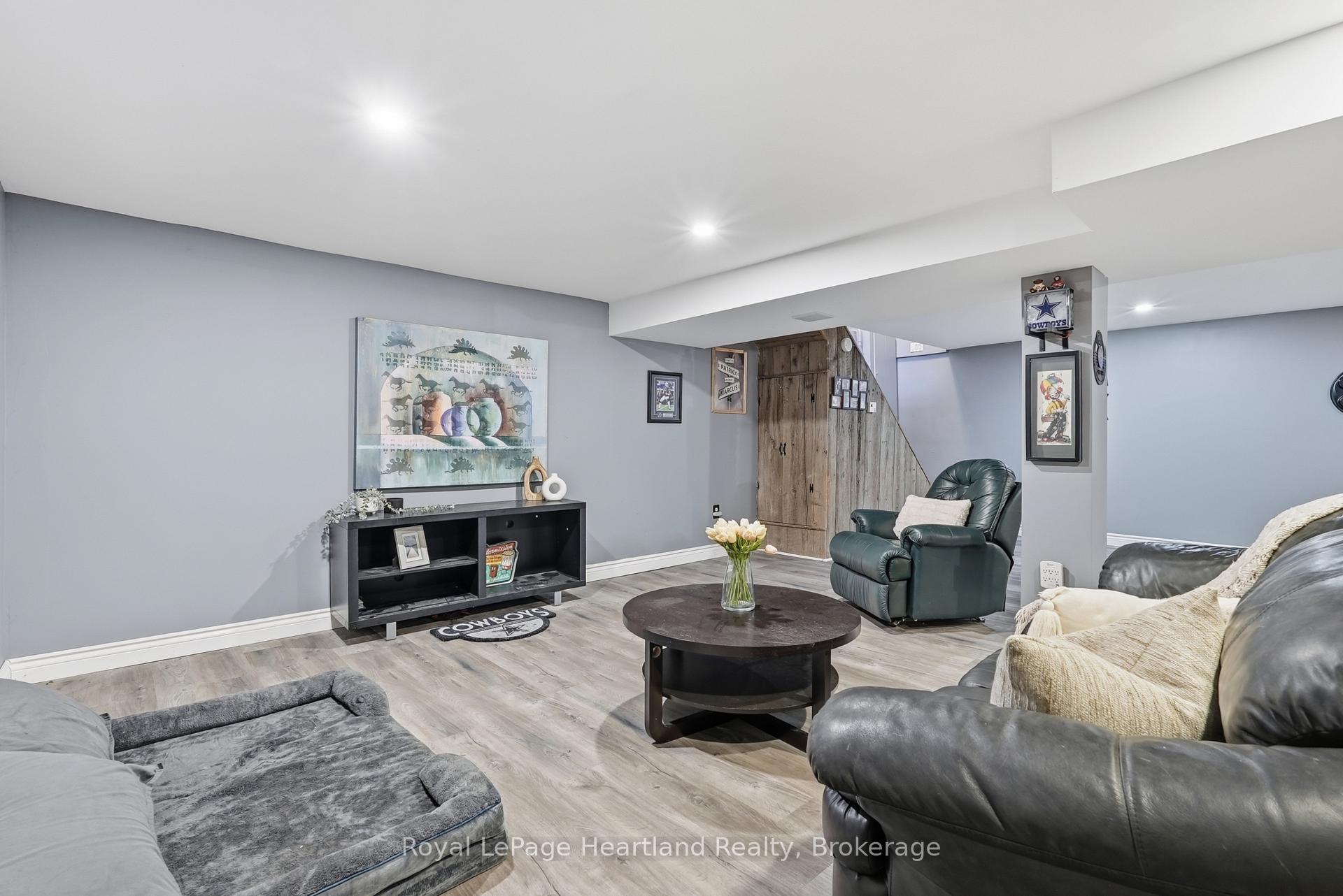 Photo 23 of 1041 Main Street, Howick — HOMEH