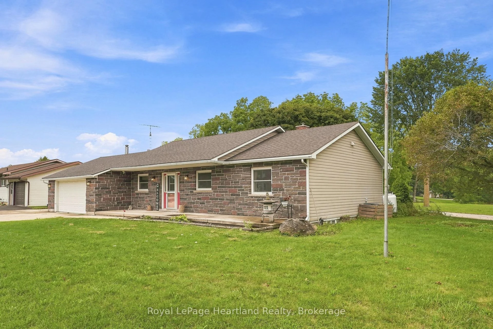 Photo 44 of 1041 Main Street, Howick — HOMEH
