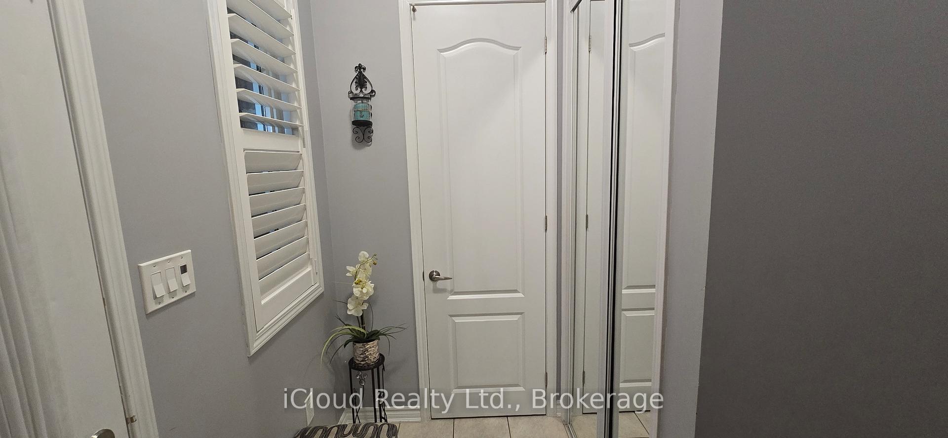 Photo 2 of 18 Stedford Crescent, Brampton, Northwest Brampton — HOMEH