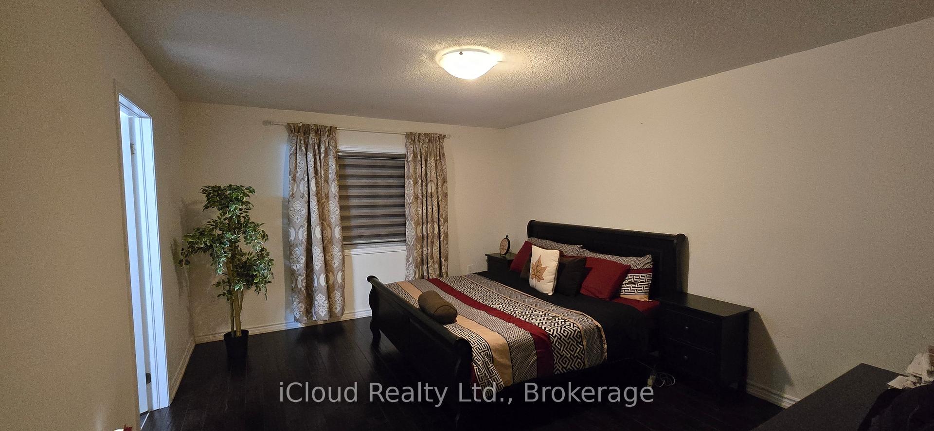Photo 7 of 18 Stedford Crescent, Brampton, Northwest Brampton — HOMEH