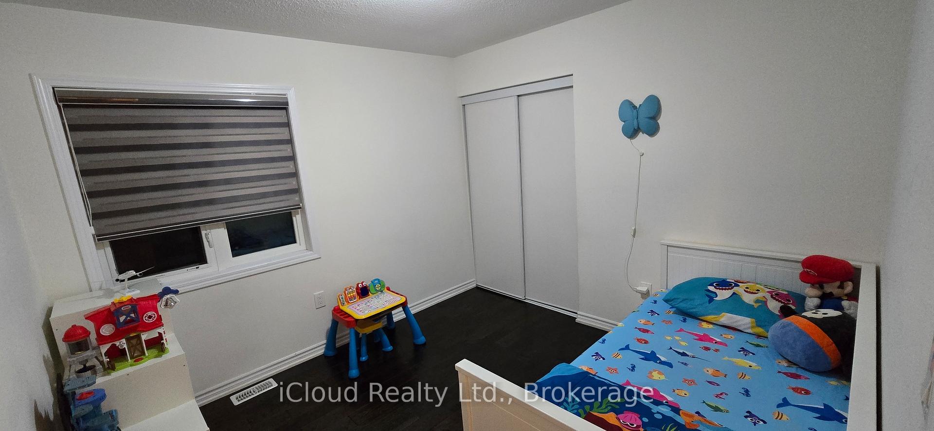 Photo 9 of 18 Stedford Crescent, Brampton, Northwest Brampton — HOMEH