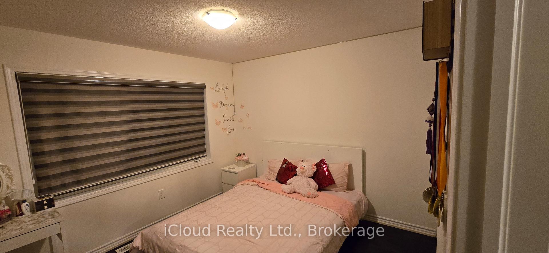 Photo 10 of 18 Stedford Crescent, Brampton, Northwest Brampton — HOMEH