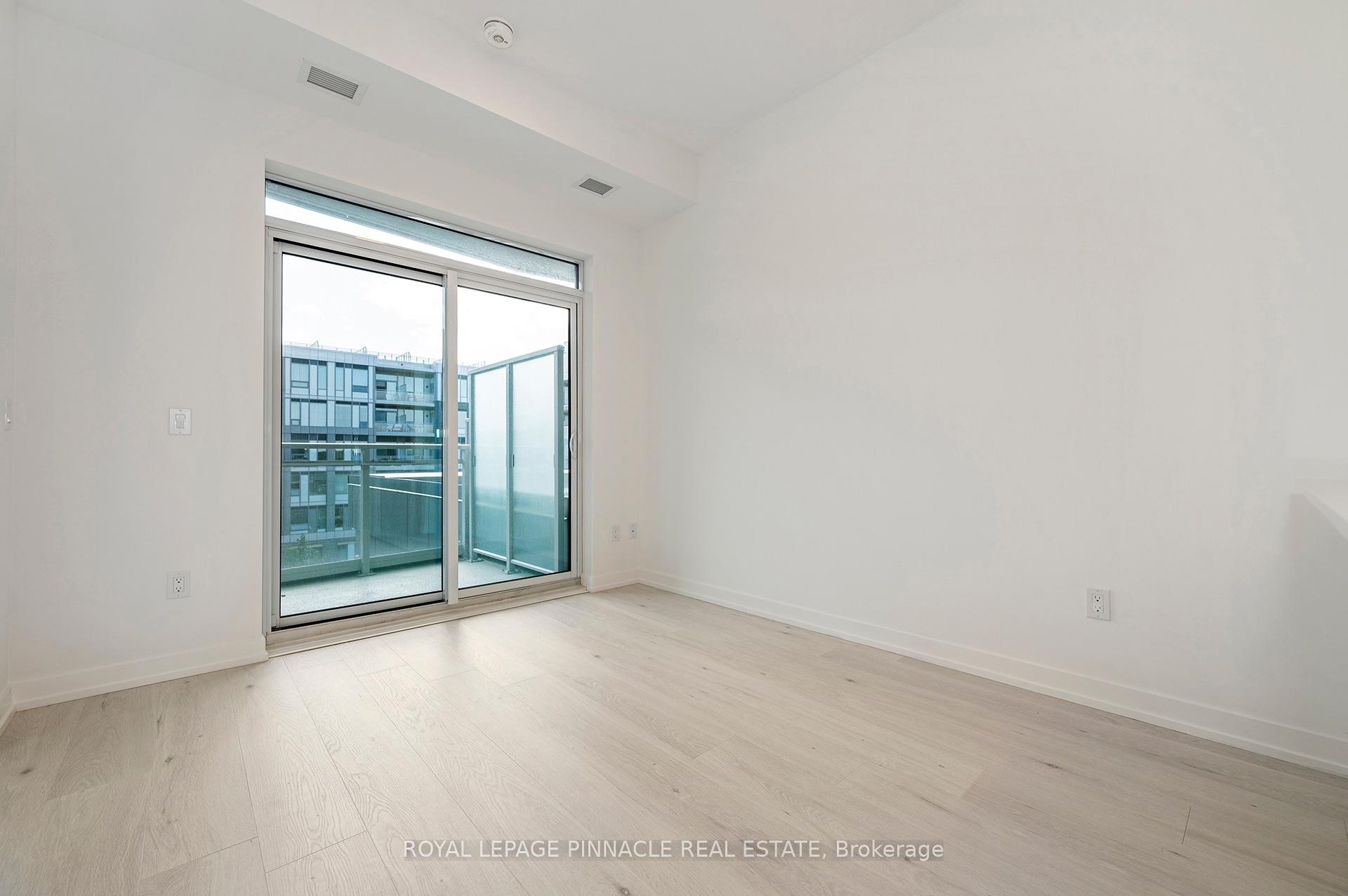 Photo 18 of Unit 403, 2501 Saw Whet Boulevard, Oakville, Glen Abbey — HOMEH