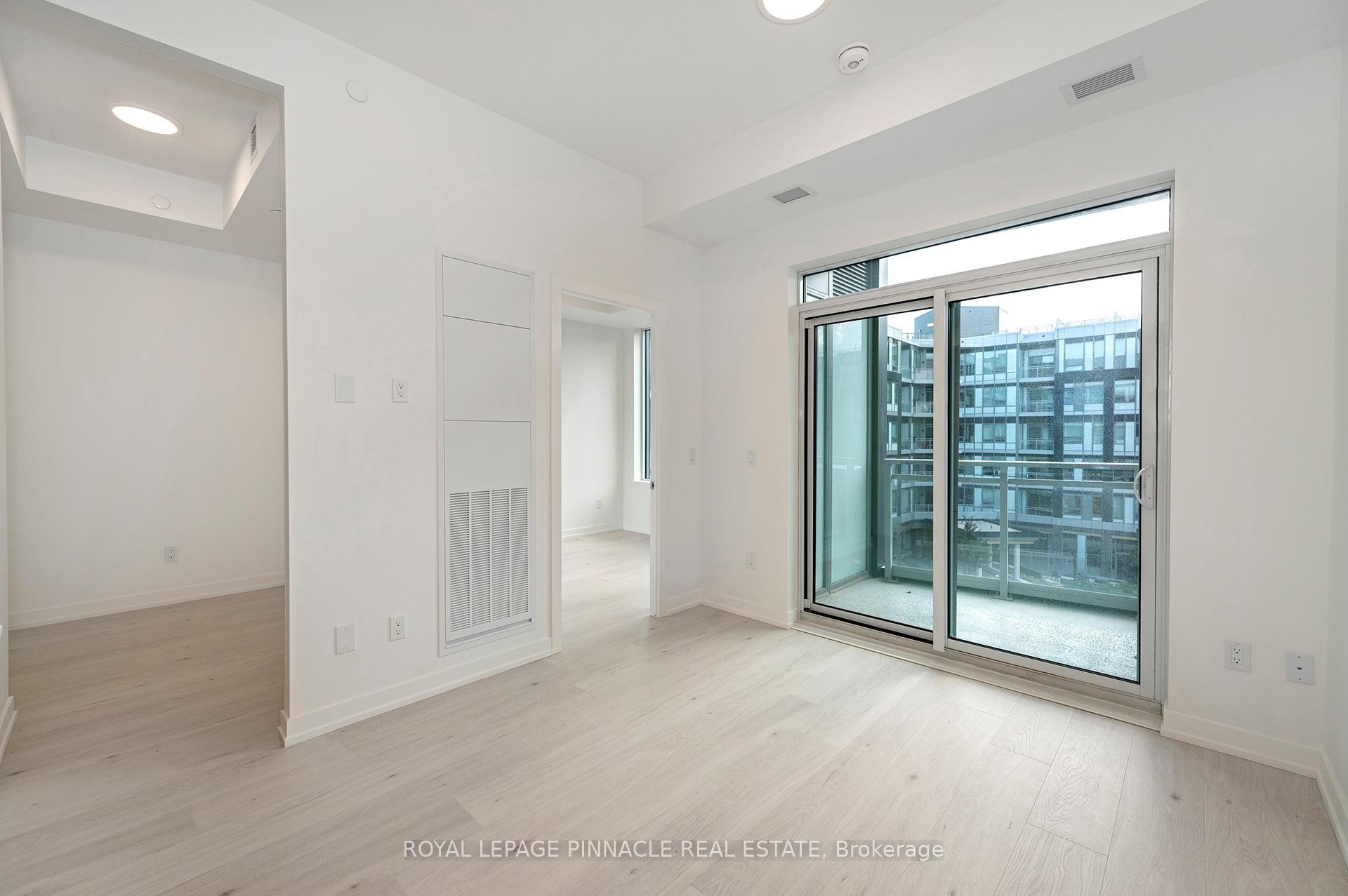Photo 20 of Unit 403, 2501 Saw Whet Boulevard, Oakville, Glen Abbey — HOMEH
