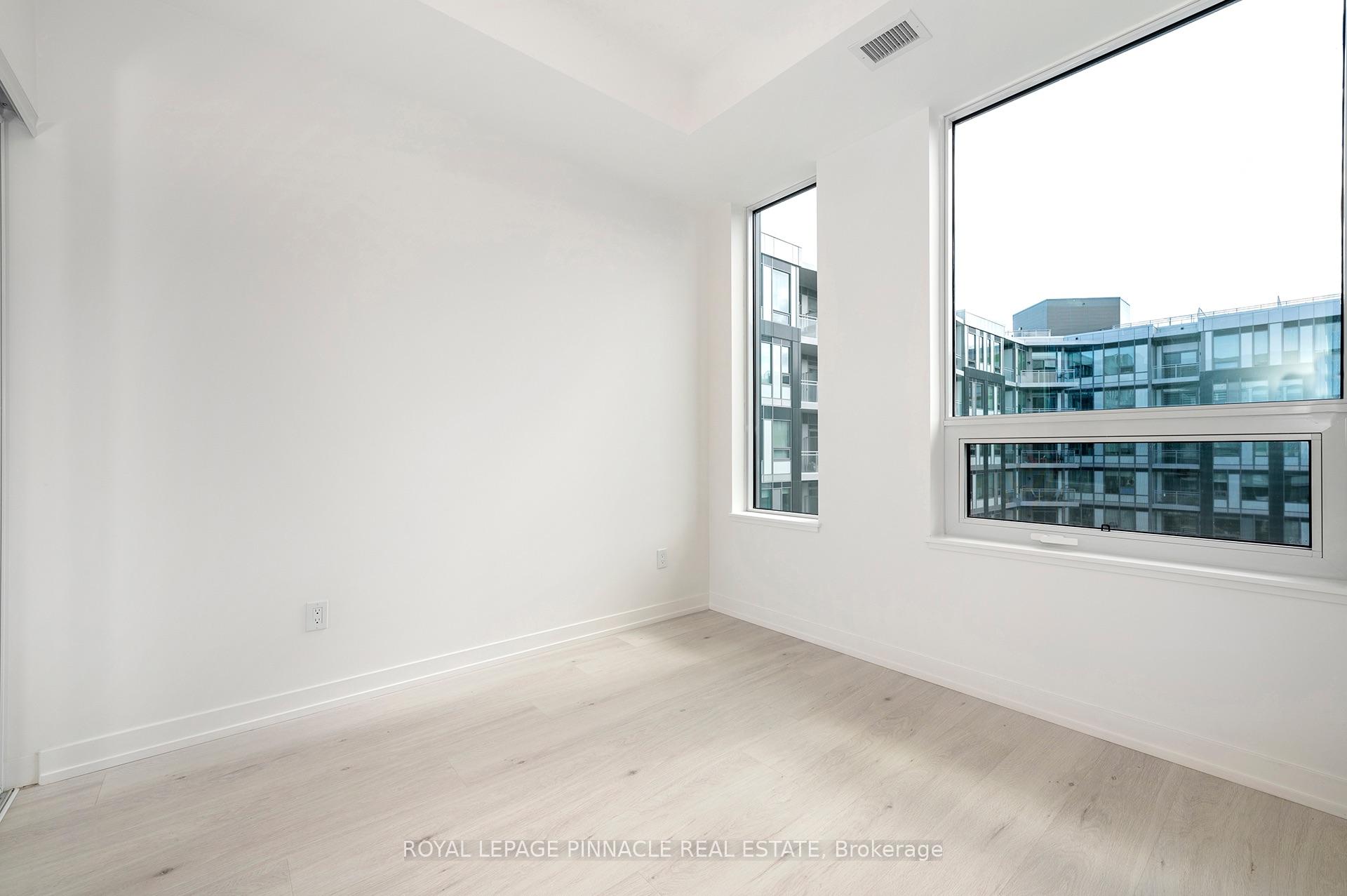 Photo 26 of Unit 403, 2501 Saw Whet Boulevard, Oakville, Glen Abbey — HOMEH