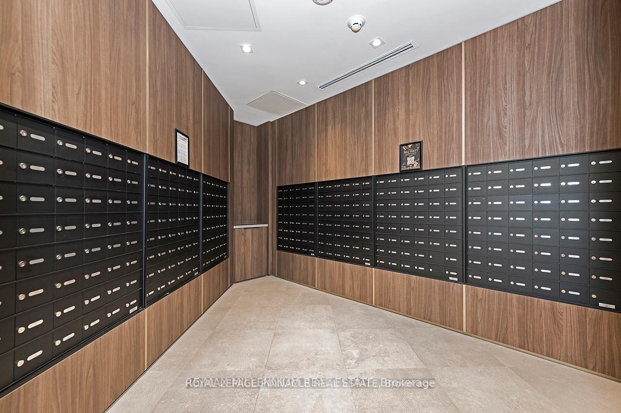 Photo 12 of Unit 403, 2501 Saw Whet Boulevard, Oakville, Glen Abbey — HOMEH
