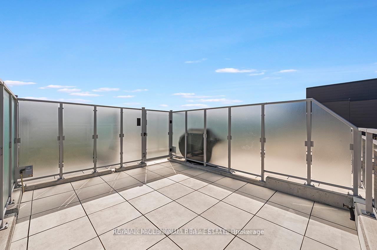Photo 31 of Unit 403, 2501 Saw Whet Boulevard, Oakville, Glen Abbey — HOMEH