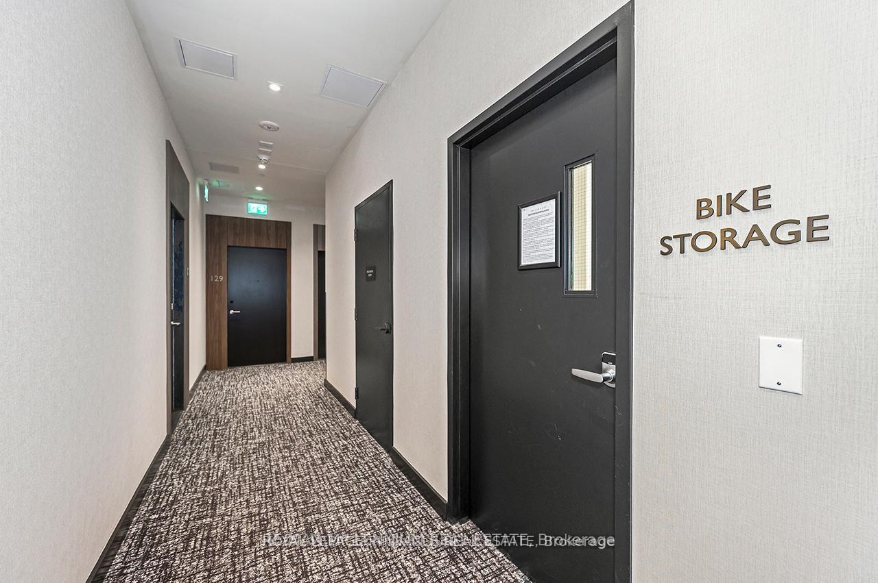 Photo 35 of Unit 403, 2501 Saw Whet Boulevard, Oakville, Glen Abbey — HOMEH