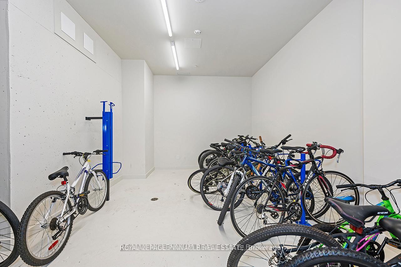 Photo 36 of Unit 403, 2501 Saw Whet Boulevard, Oakville, Glen Abbey — HOMEH