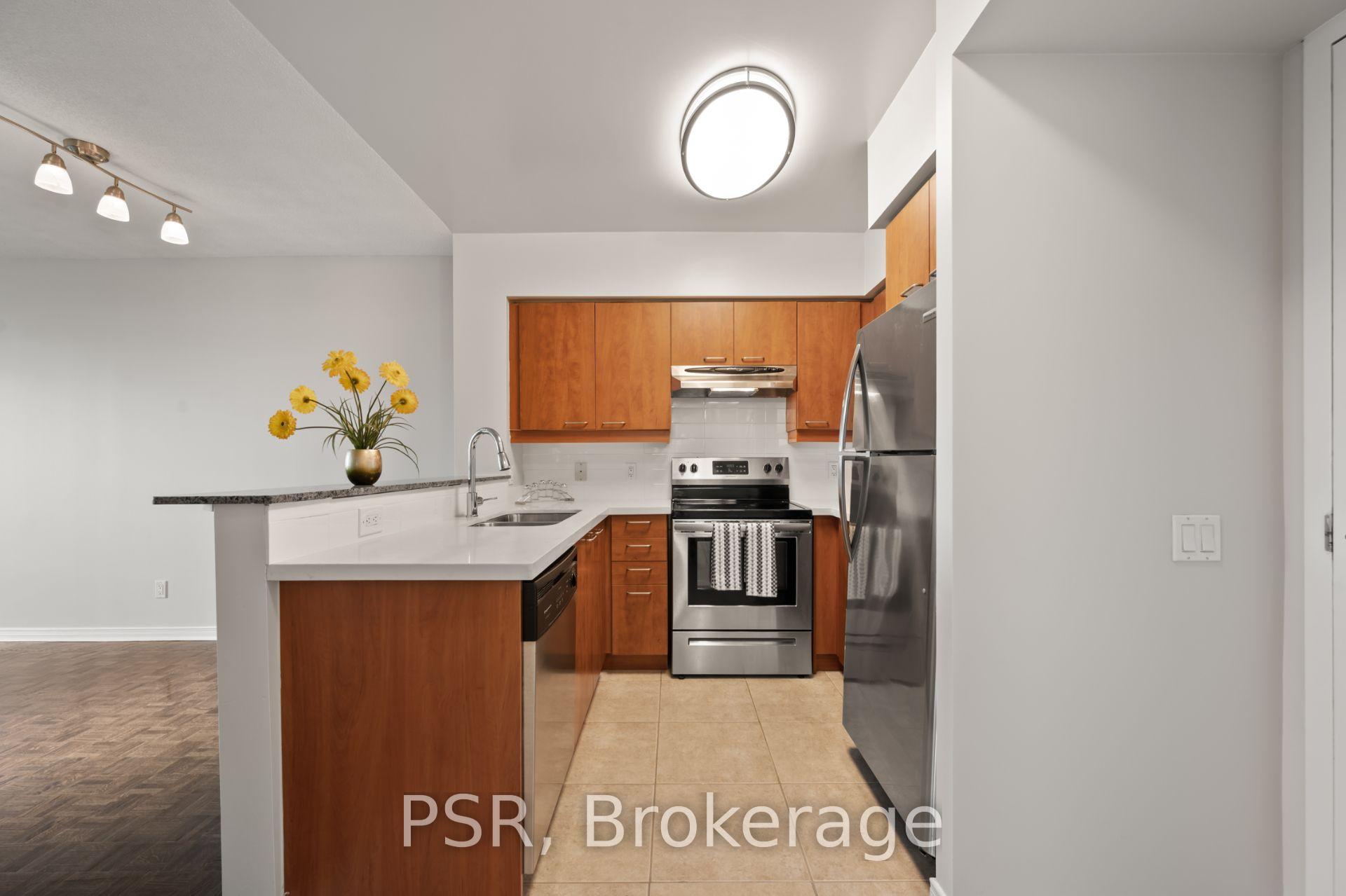 Photo 3 of Unit 311, 515 Rosewell Avenue, Toronto, Lawrence Park South — HOMEH