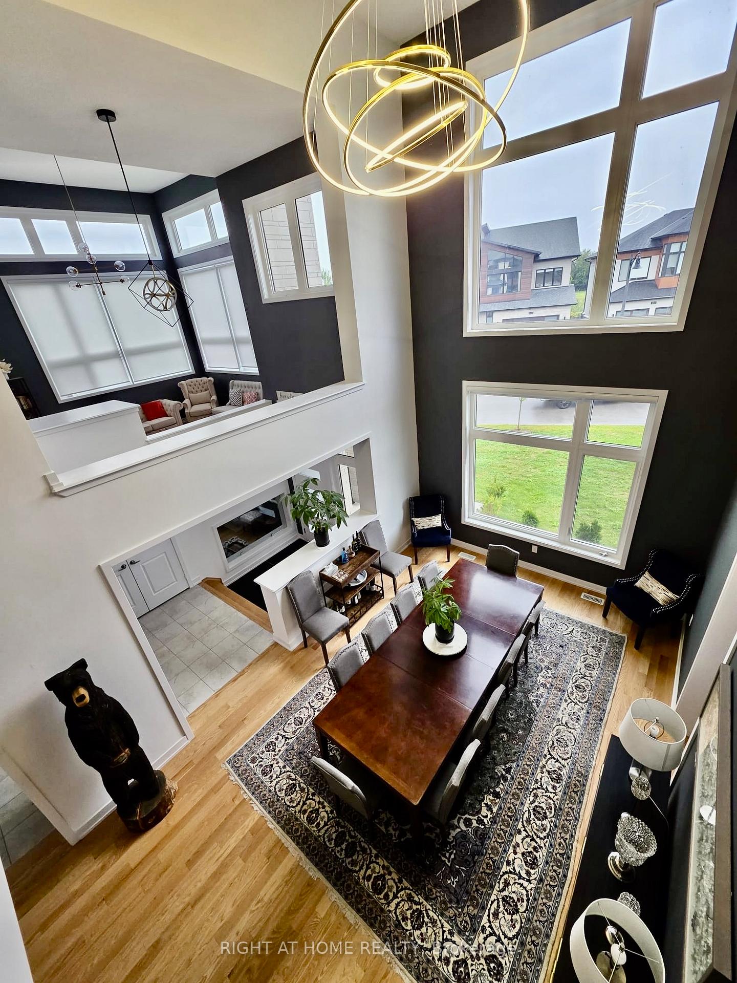 Photo 8 of 149 Springside Crescent, Blue Mountains — HOMEH