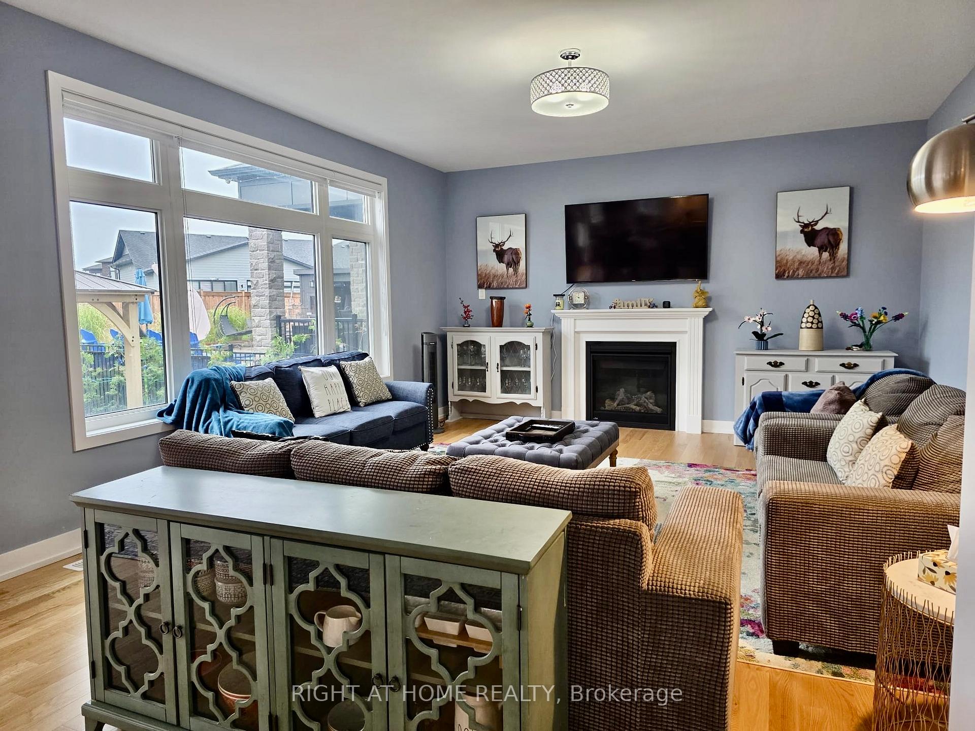 Photo 12 of 149 Springside Crescent, Blue Mountains — HOMEH