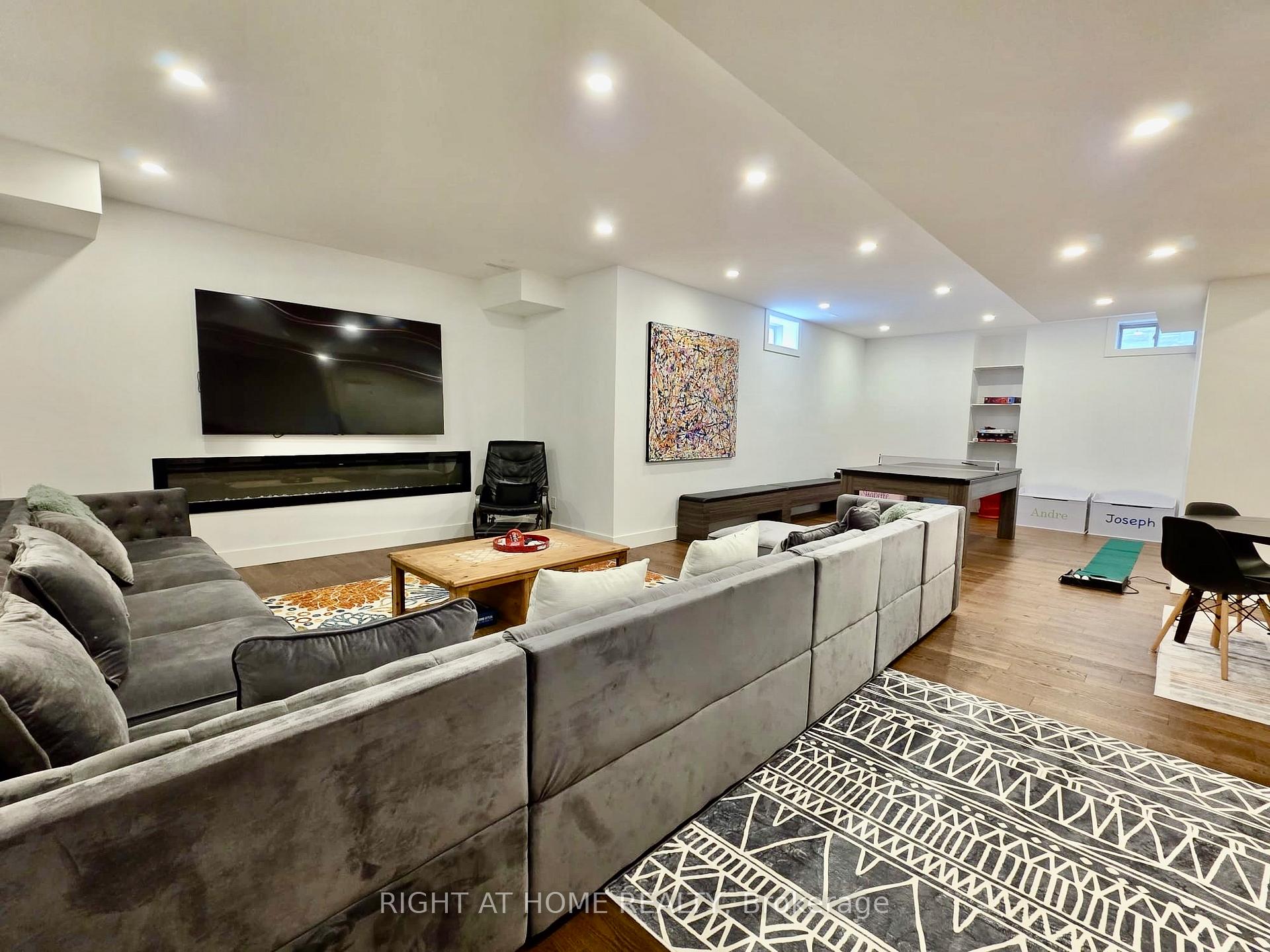 Photo 25 of 149 Springside Crescent, Blue Mountains — HOMEH