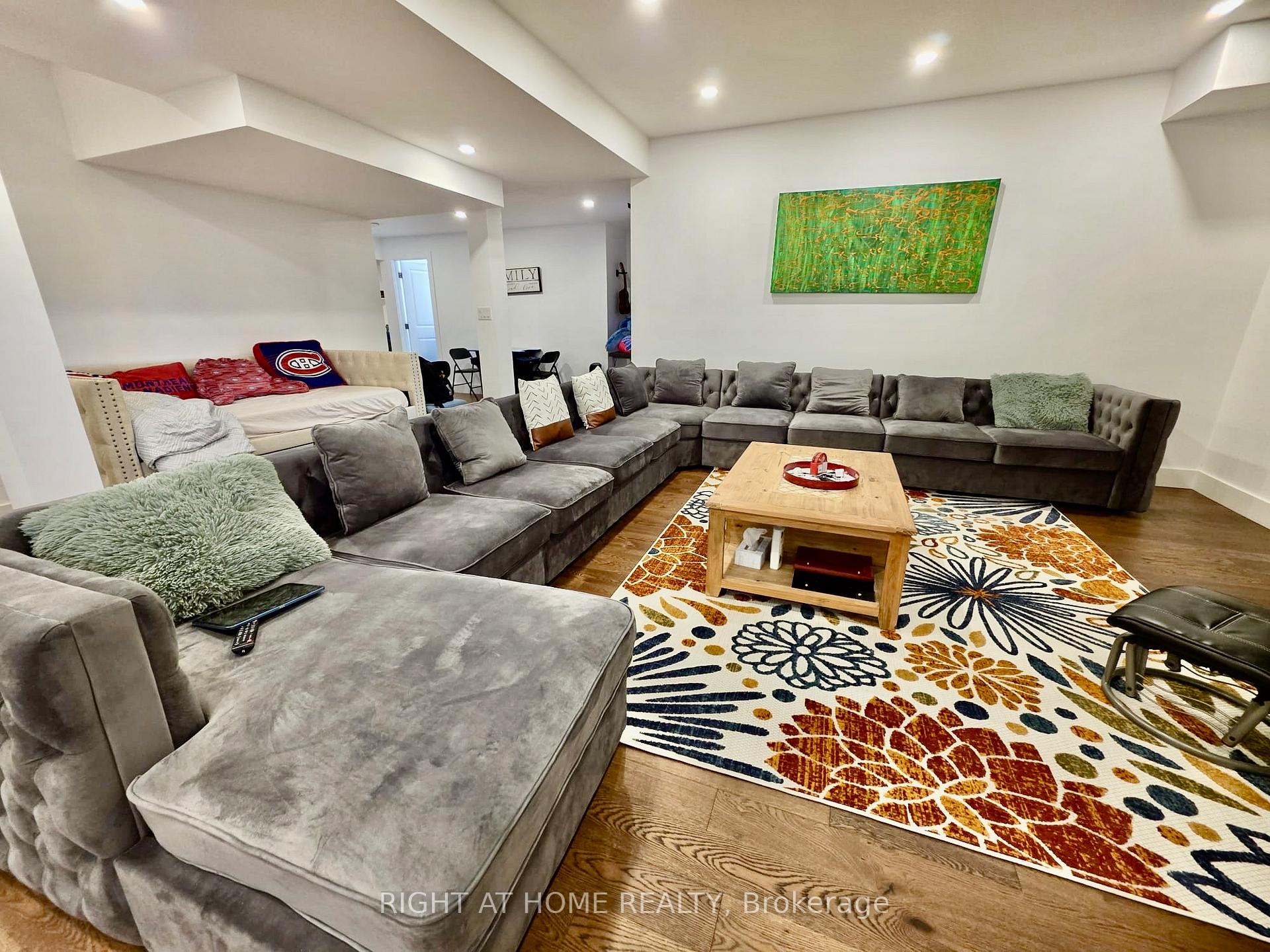 Photo 32 of 149 Springside Crescent, Blue Mountains — HOMEH