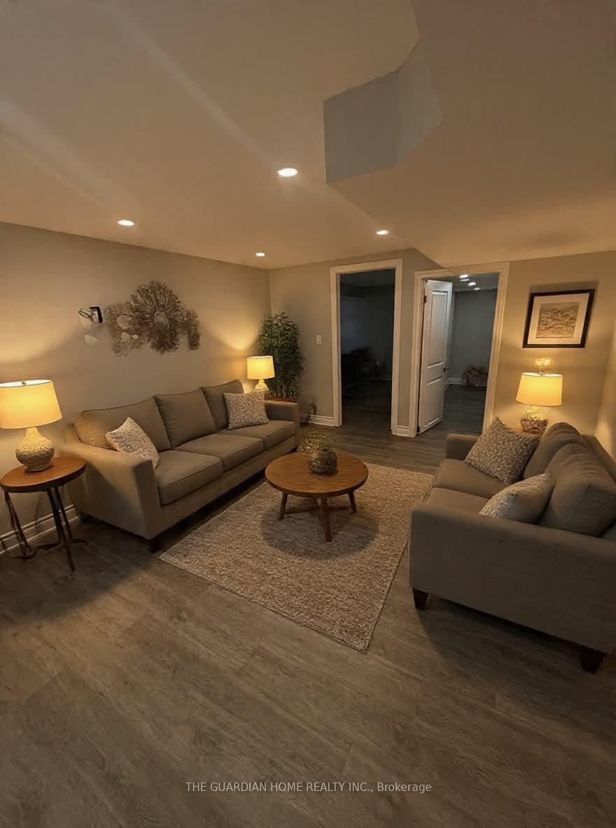 Front of Unit Bsmt, 117 Sleepy Hollow Place