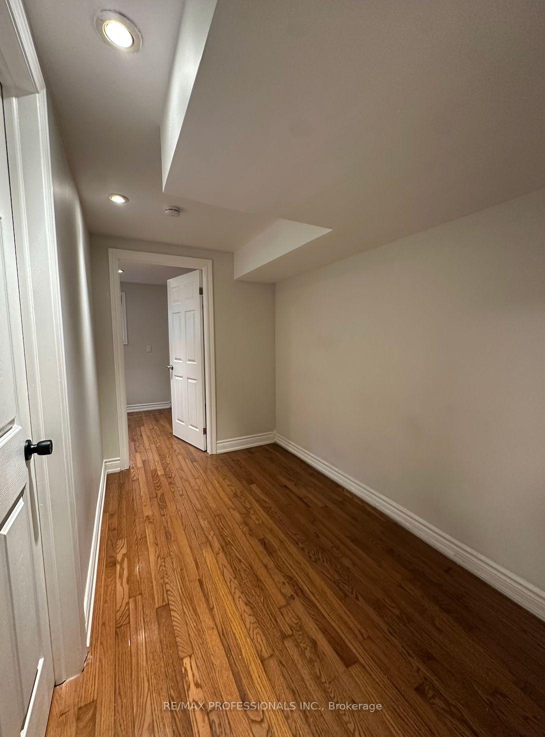 Photo 9 of Unit Basement, 30 Woodbury Road, Etobicoke, Alderwood — HOMEH