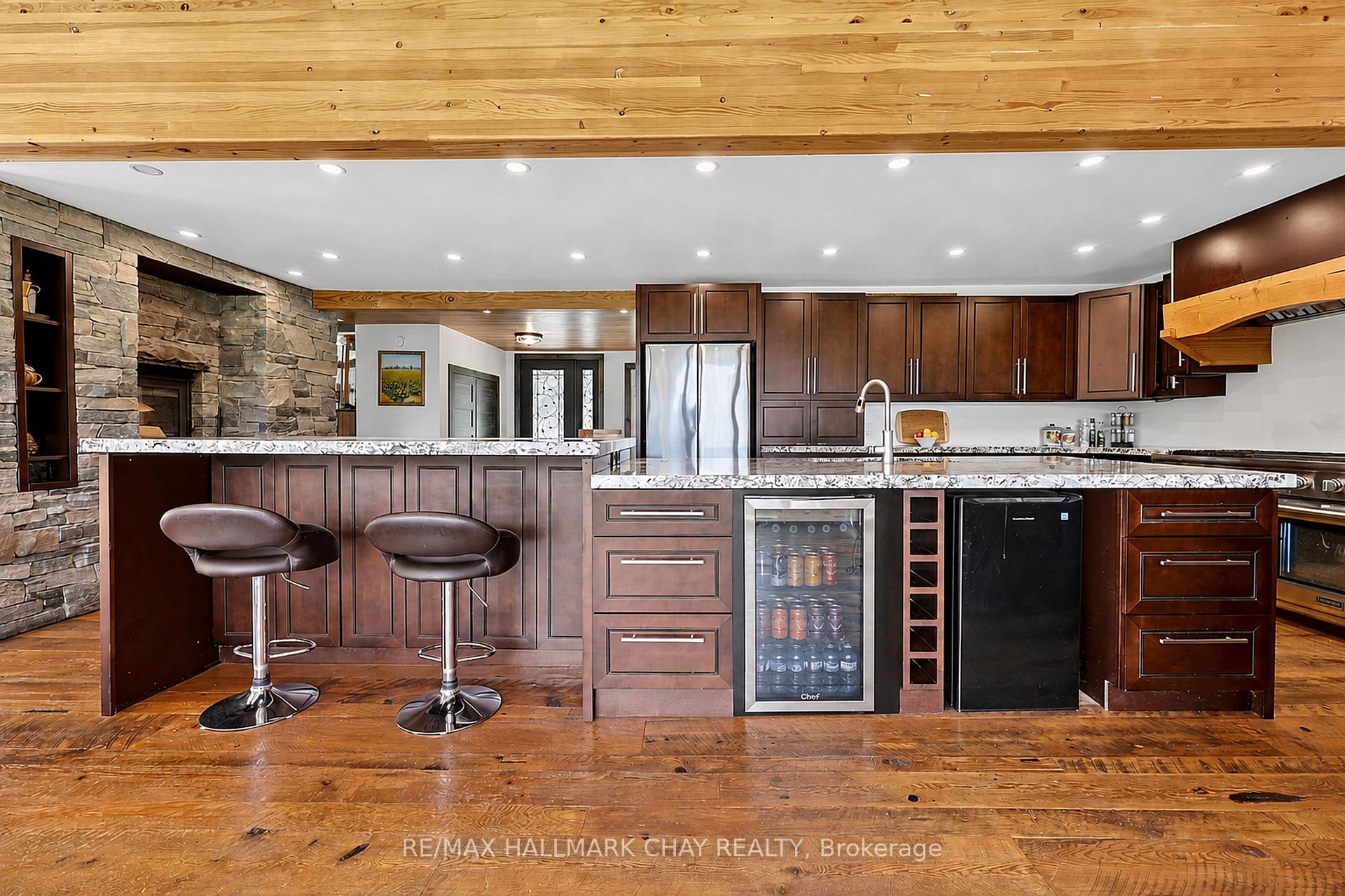 Photo 6 of 1507 Hendrie Road, Springwater, Rural Springwater — HOMEH