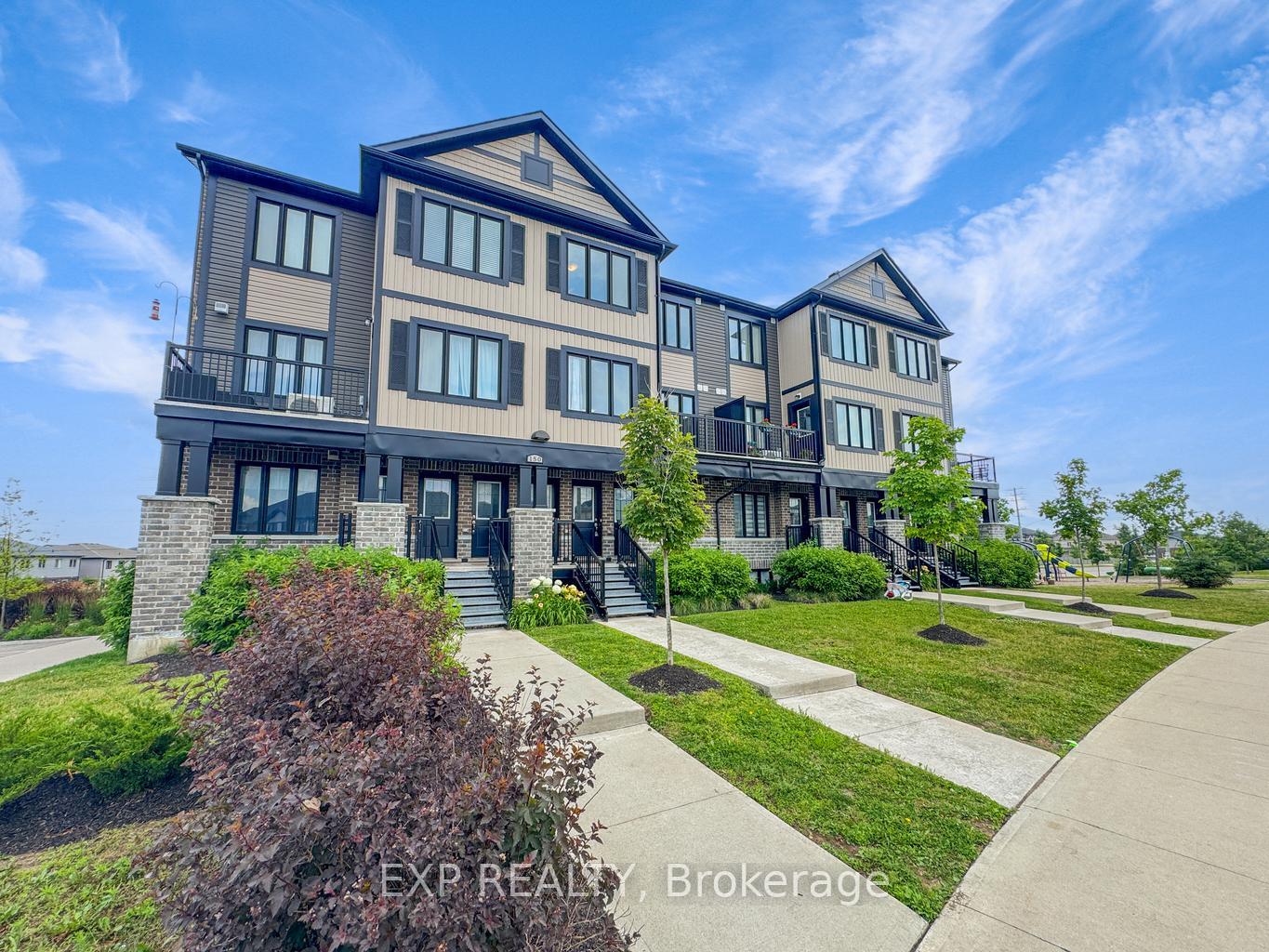 Photo 2 of Unit E, 150 Rochefort Street E, Kitchener, Huron Park — HOMEH