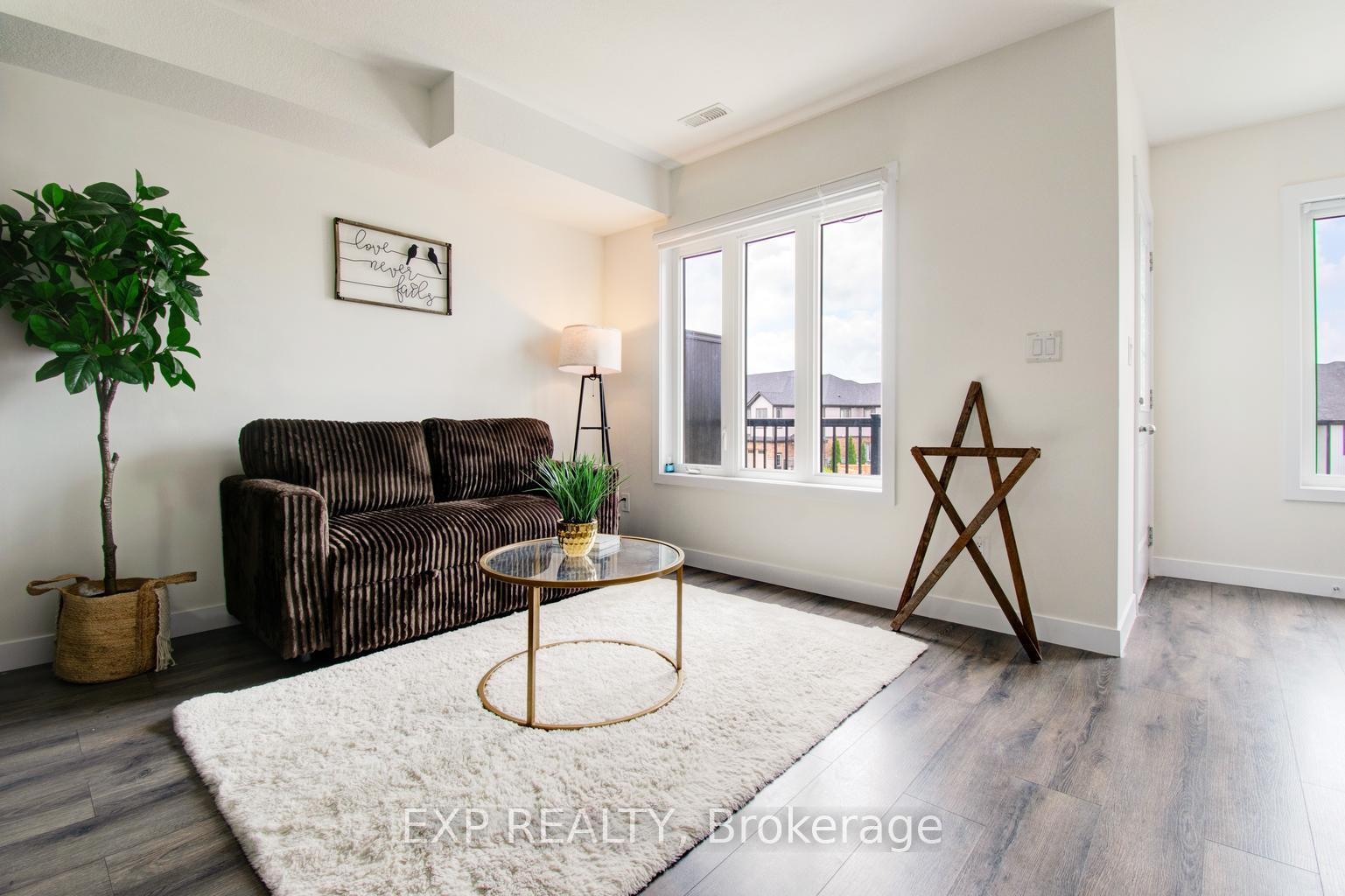 Photo 16 of Unit E, 150 Rochefort Street E, Kitchener, Huron Park — HOMEH