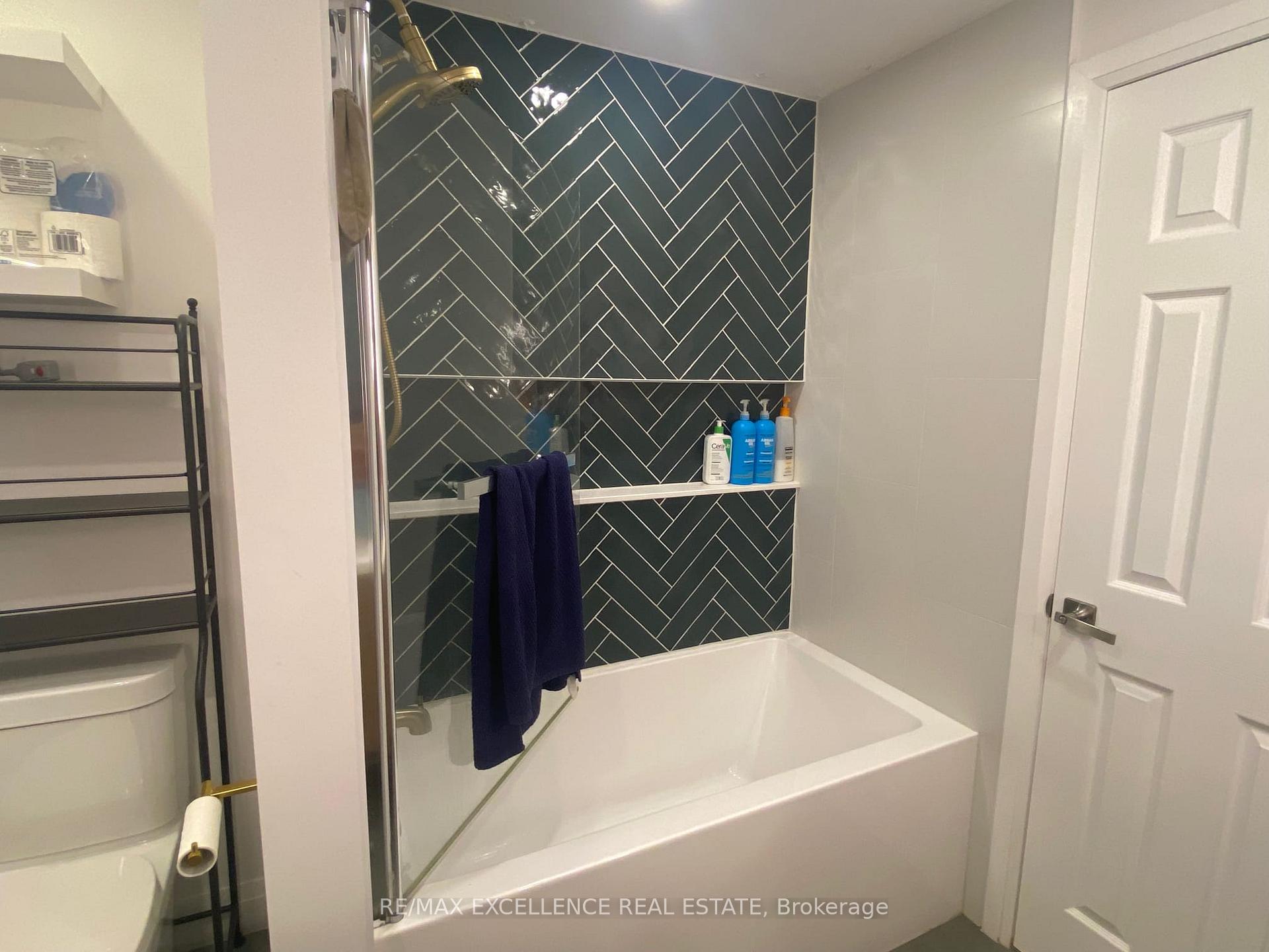 Photo 14 of Unit Walkout Basement, 46 Tradewinds Place, Kitchener, Forest Heights — HOMEH