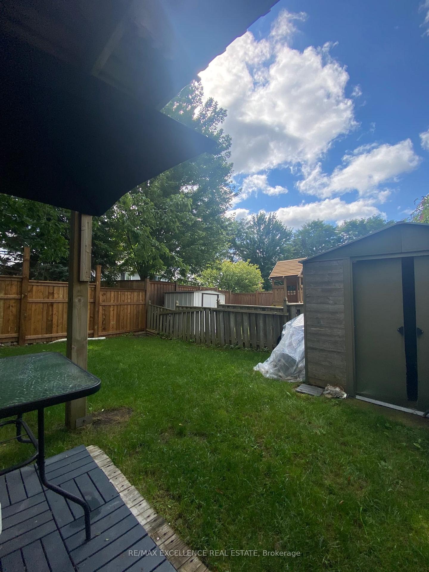 Photo 18 of Unit Walkout Basement, 46 Tradewinds Place, Kitchener, Forest Heights — HOMEH