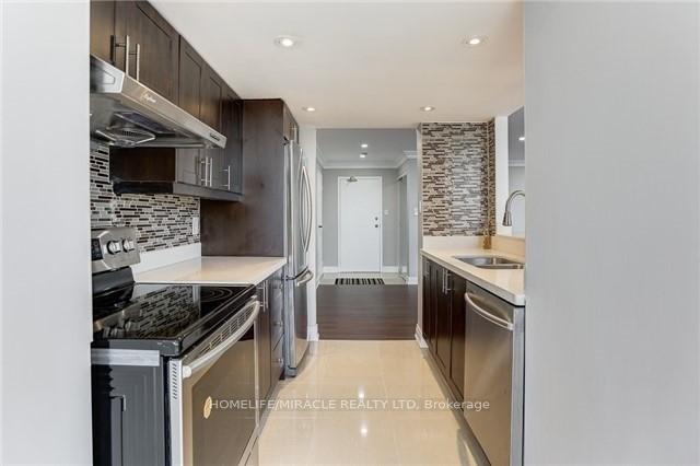 Photo 8 of Unit 710, 3 Rowntree Road, Etobicoke, Mount Olive-Silverstone-Jamestown — HOMEH