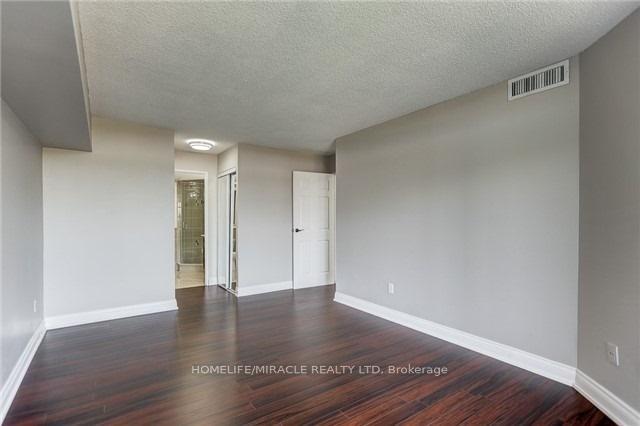 Photo 13 of Unit 710, 3 Rowntree Road, Etobicoke, Mount Olive-Silverstone-Jamestown — HOMEH