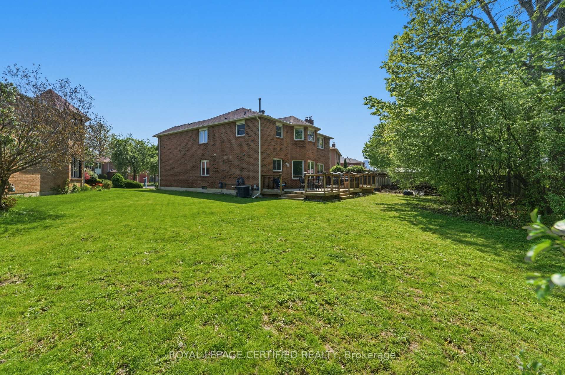 Photo 5 of 5211 Micmac Crescent, Mississauga, Hurontario — HOMEH
