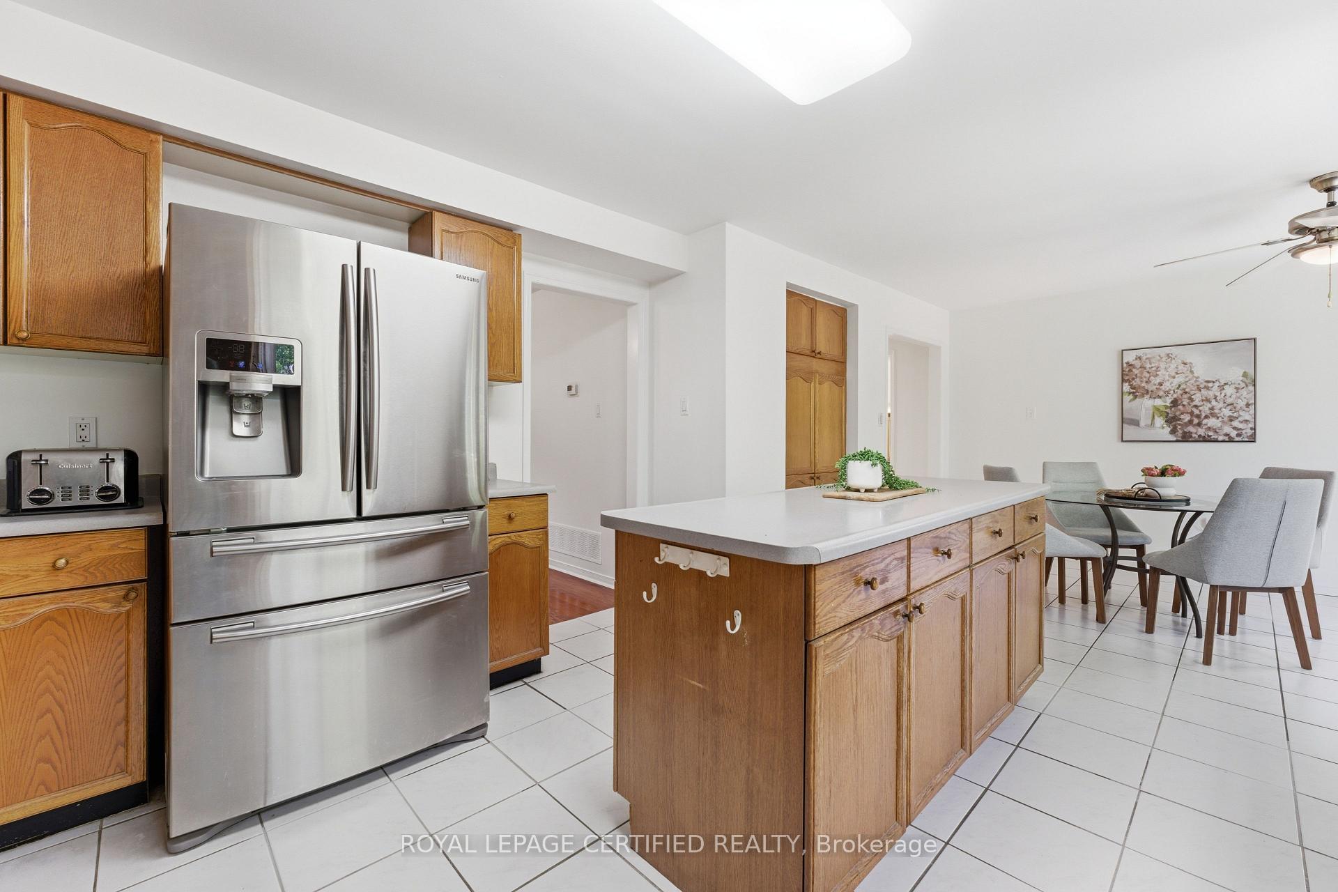 Photo 20 of 5211 Micmac Crescent, Mississauga, Hurontario — HOMEH