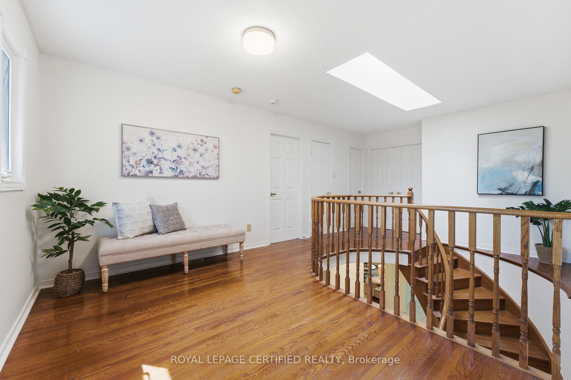 Photo 30 of 5211 Micmac Crescent, Mississauga, Hurontario — HOMEH