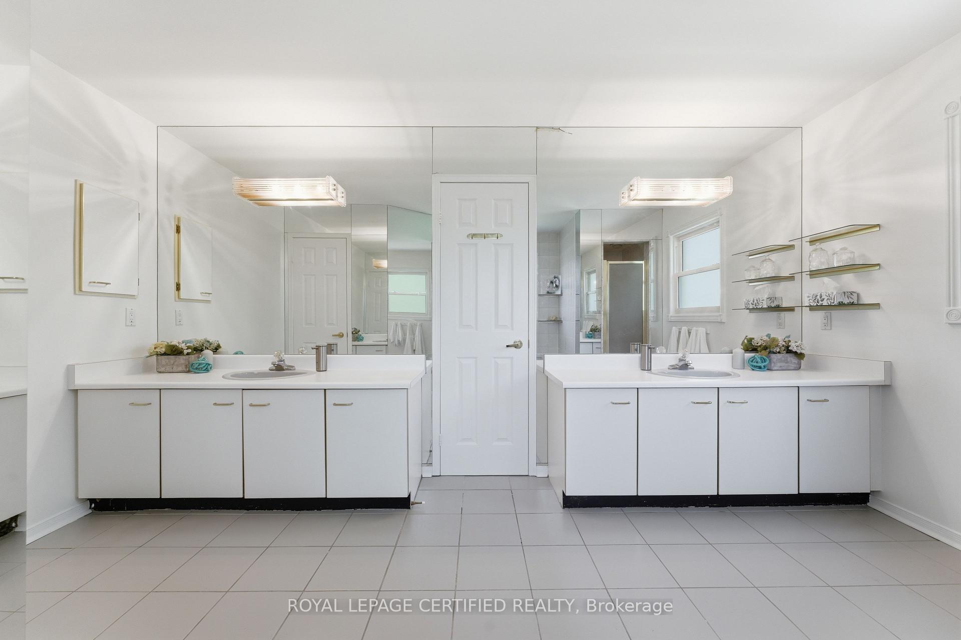 Photo 40 of 5211 Micmac Crescent, Mississauga, Hurontario — HOMEH