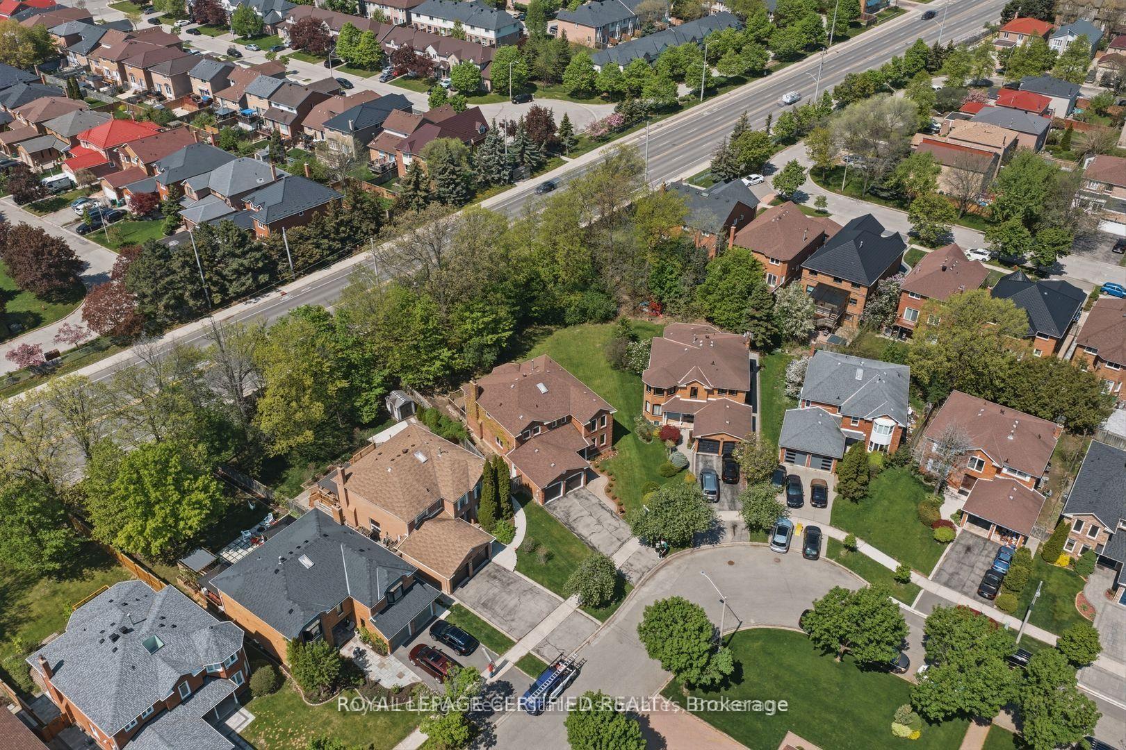 Photo 46 of 5211 Micmac Crescent, Mississauga, Hurontario — HOMEH