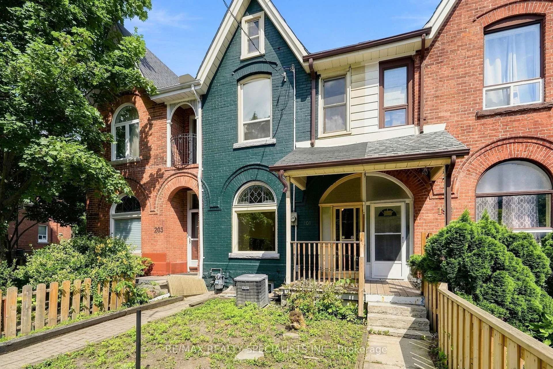 Photo 4 of 201 Concord Avenue, Toronto, Palmerston-Little Italy — HOMEH