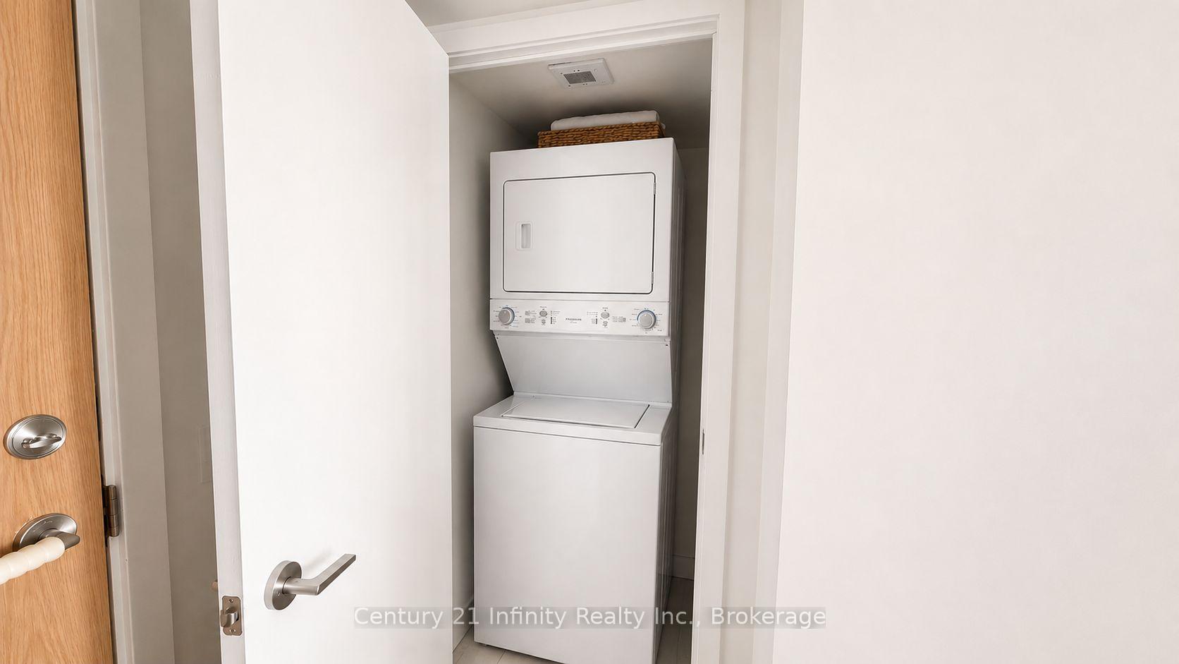 Photo 8 of Unit 1911, 1435 Celebration Drive, Pickering, Bay Ridges — HOMEH