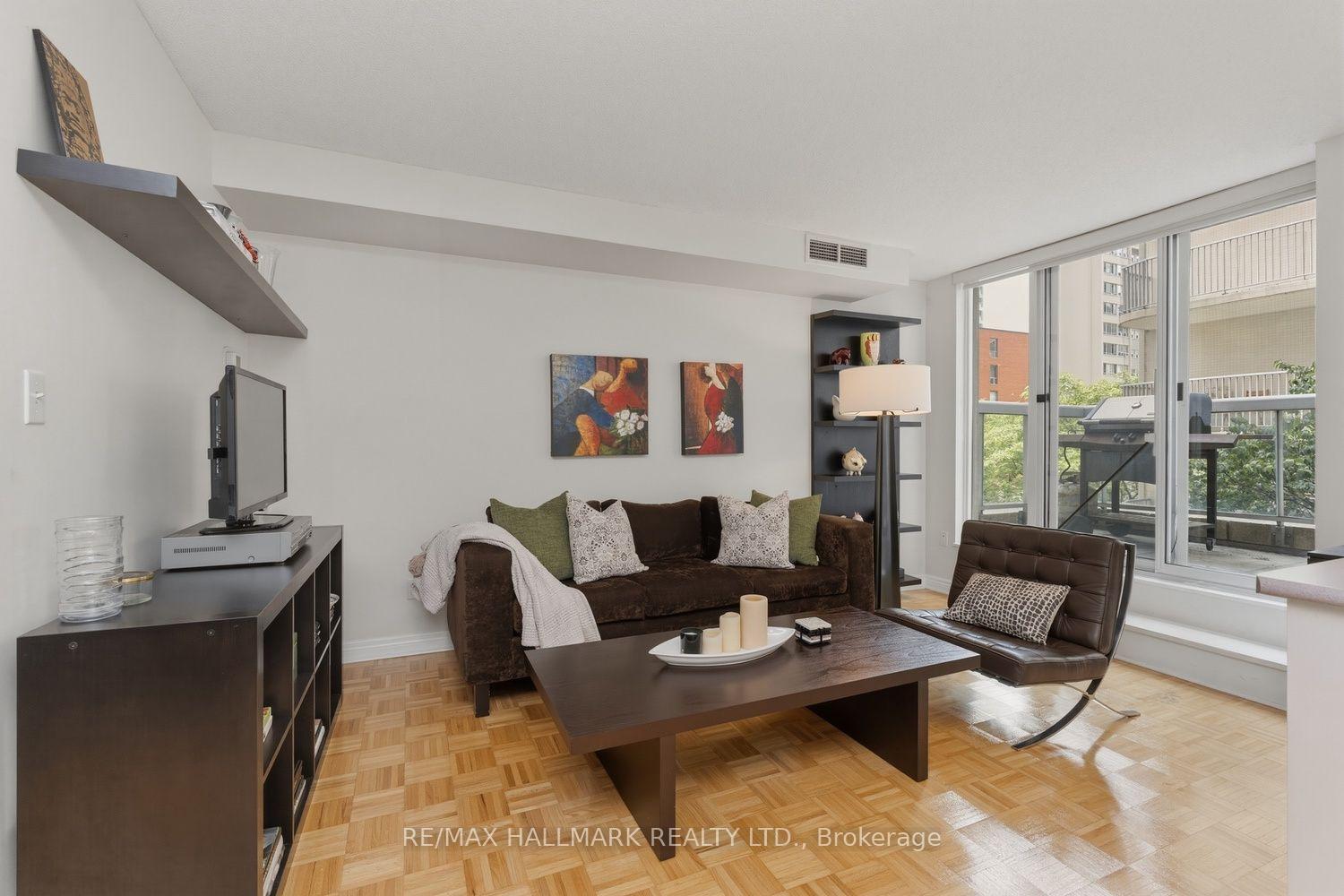 Photo 2 of Unit 310, 43 Eglinton Avenue E, Toronto, Mount Pleasant West — HOMEH