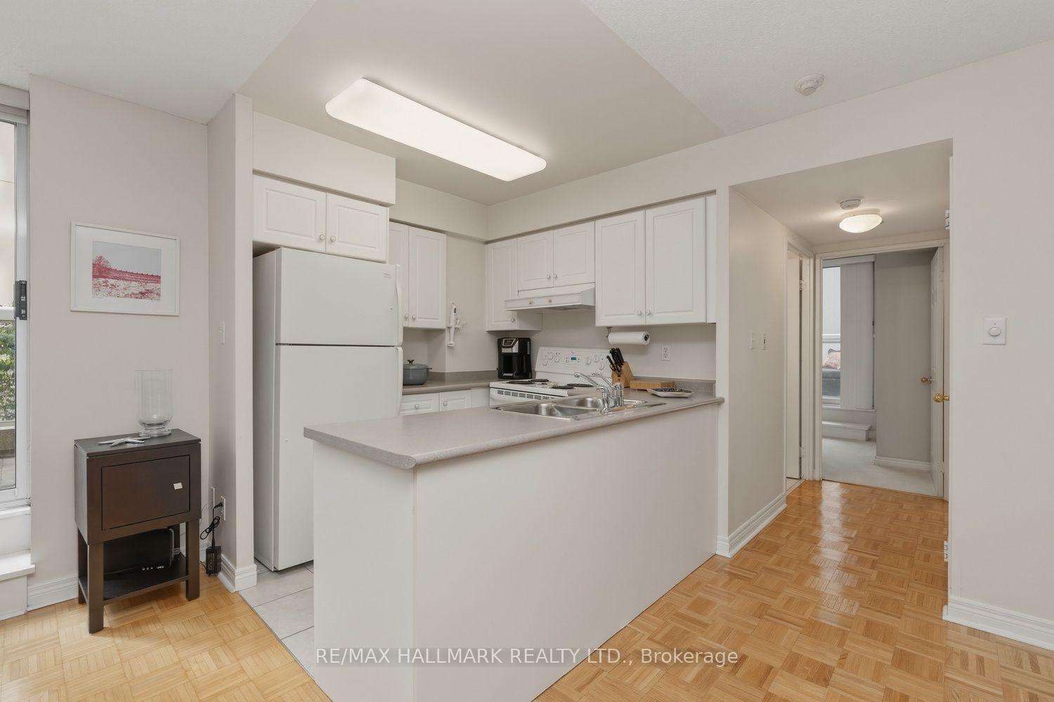 Photo 4 of Unit 310, 43 Eglinton Avenue E, Toronto, Mount Pleasant West — HOMEH