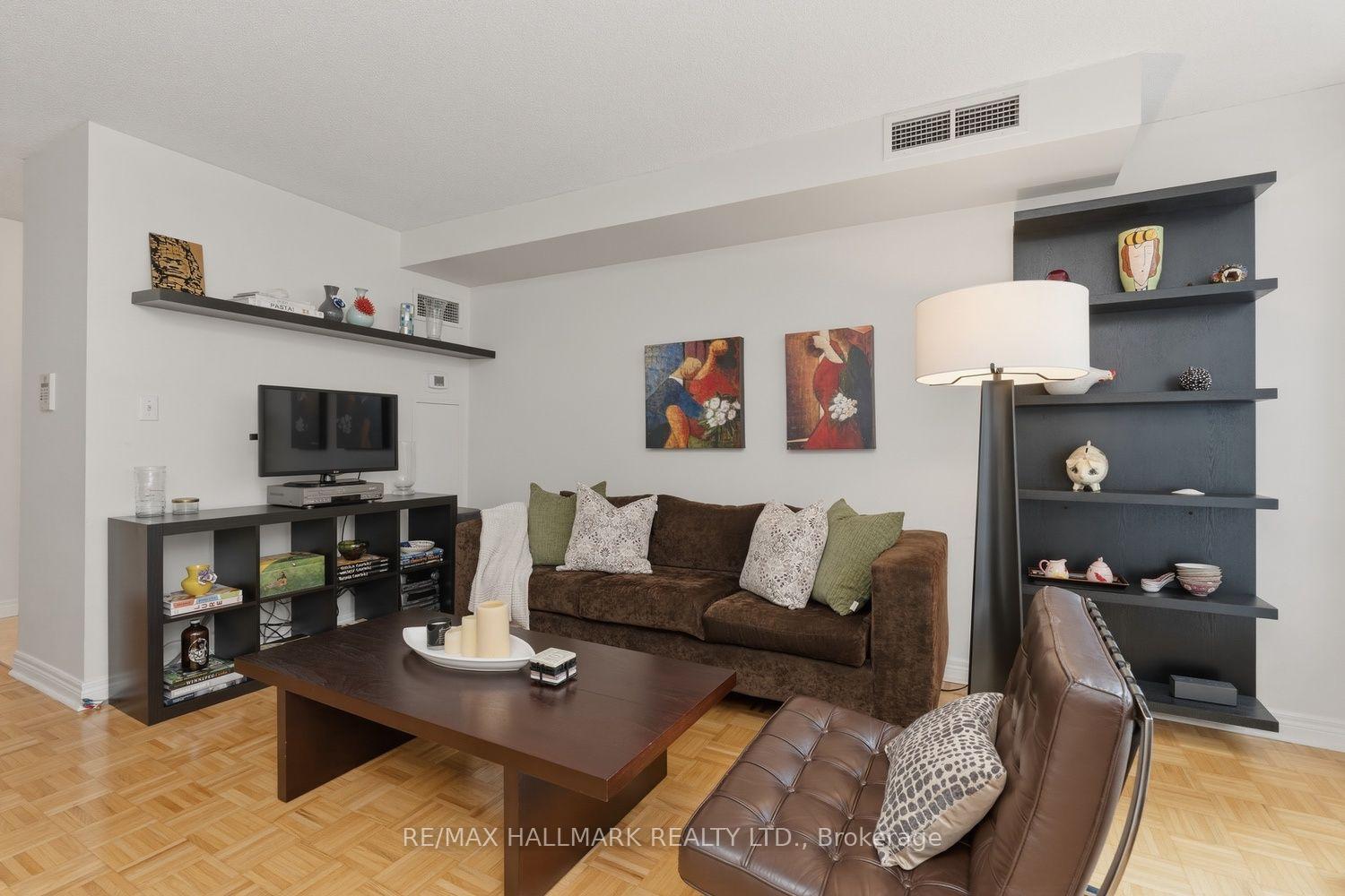 Photo 5 of Unit 310, 43 Eglinton Avenue E, Toronto, Mount Pleasant West — HOMEH