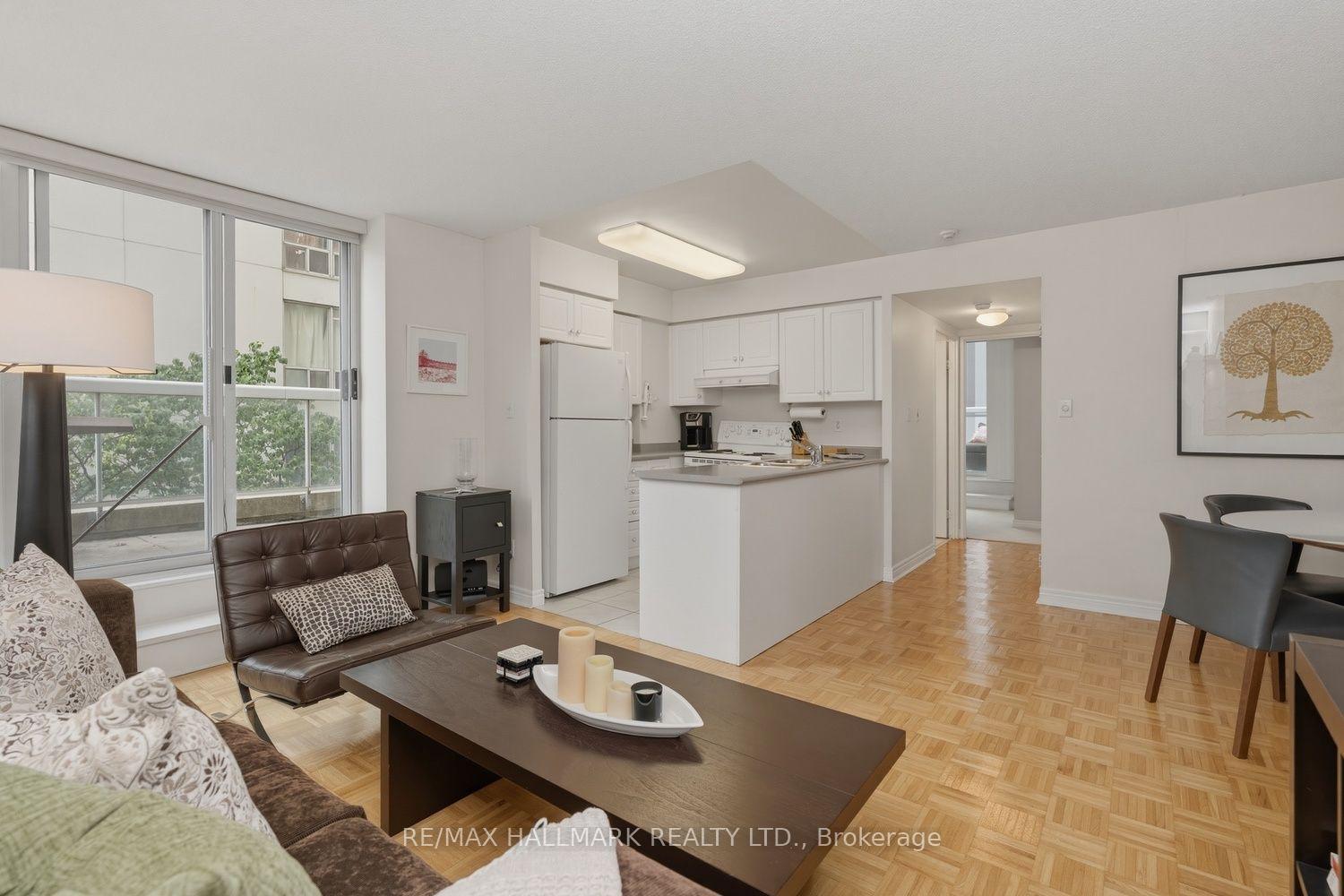 Photo 10 of Unit 310, 43 Eglinton Avenue E, Toronto, Mount Pleasant West — HOMEH