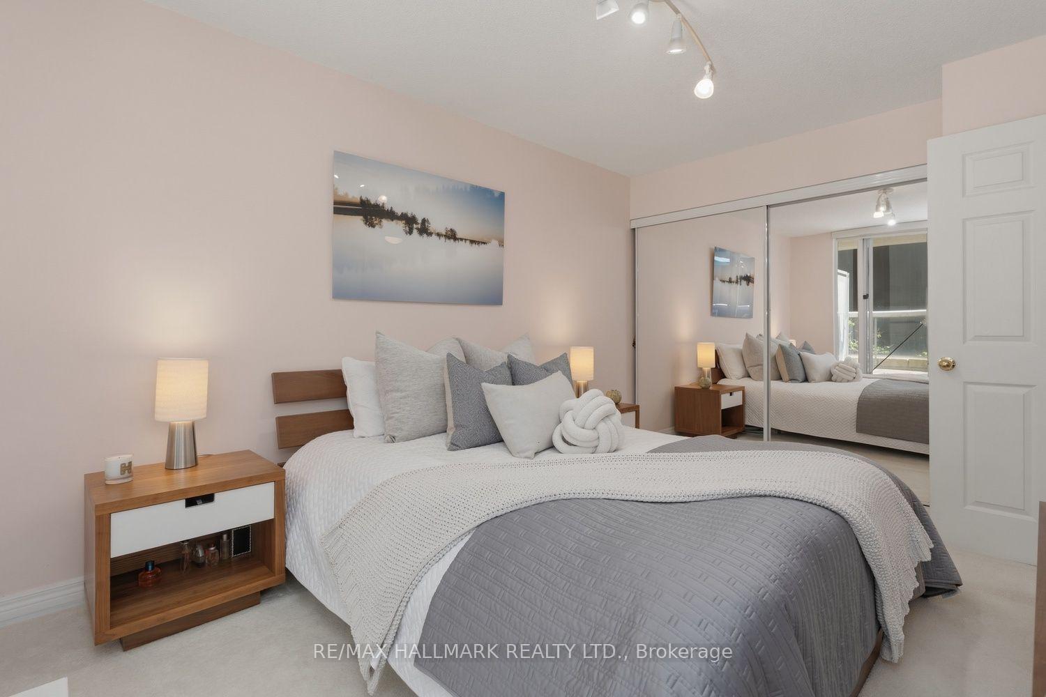 Photo 13 of Unit 310, 43 Eglinton Avenue E, Toronto, Mount Pleasant West — HOMEH