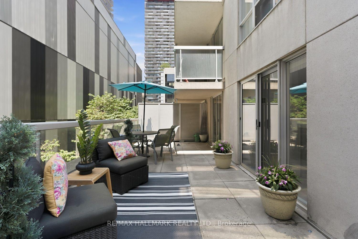 Photo 16 of Unit 310, 43 Eglinton Avenue E, Toronto, Mount Pleasant West — HOMEH