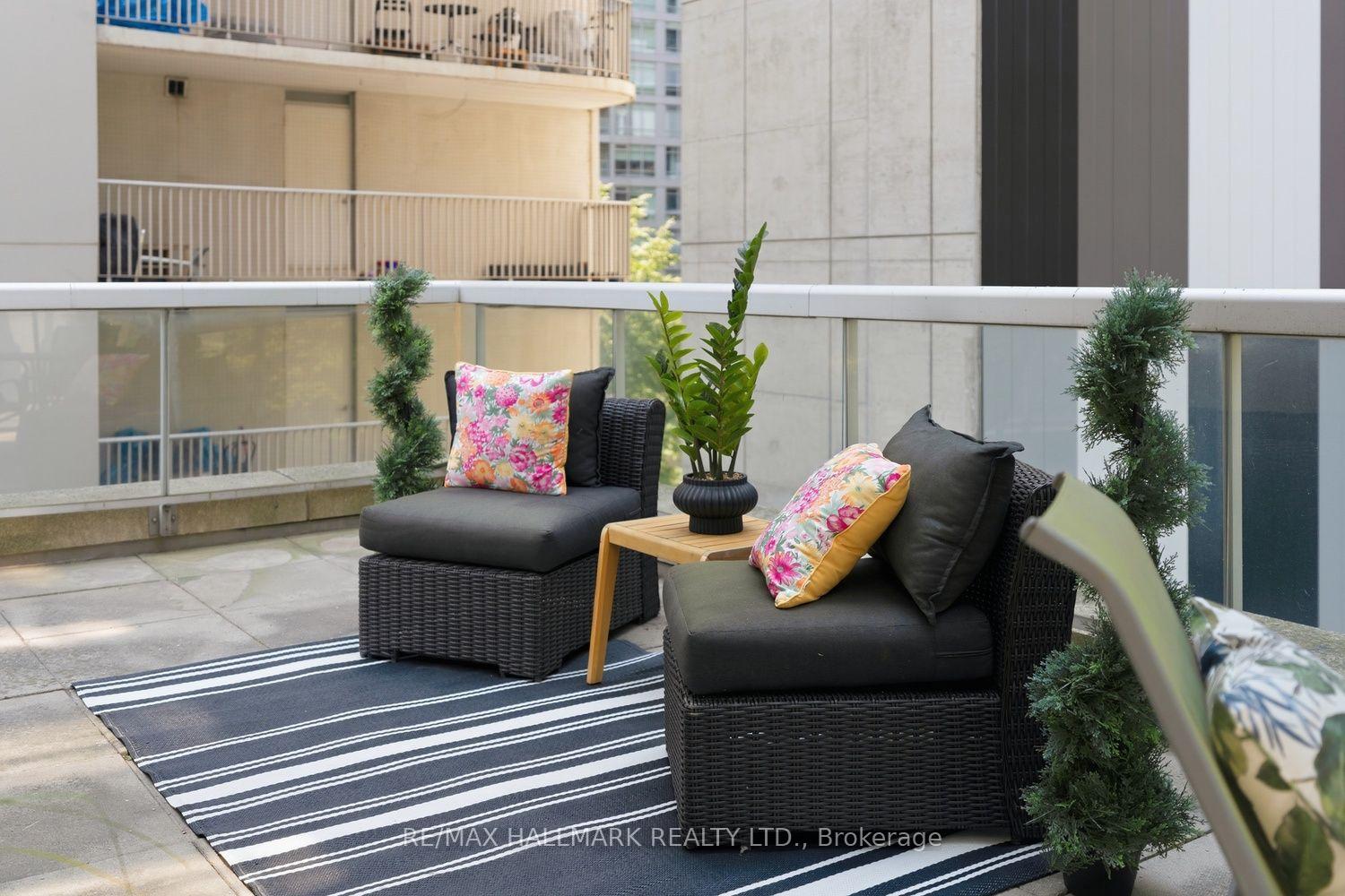 Photo 17 of Unit 310, 43 Eglinton Avenue E, Toronto, Mount Pleasant West — HOMEH