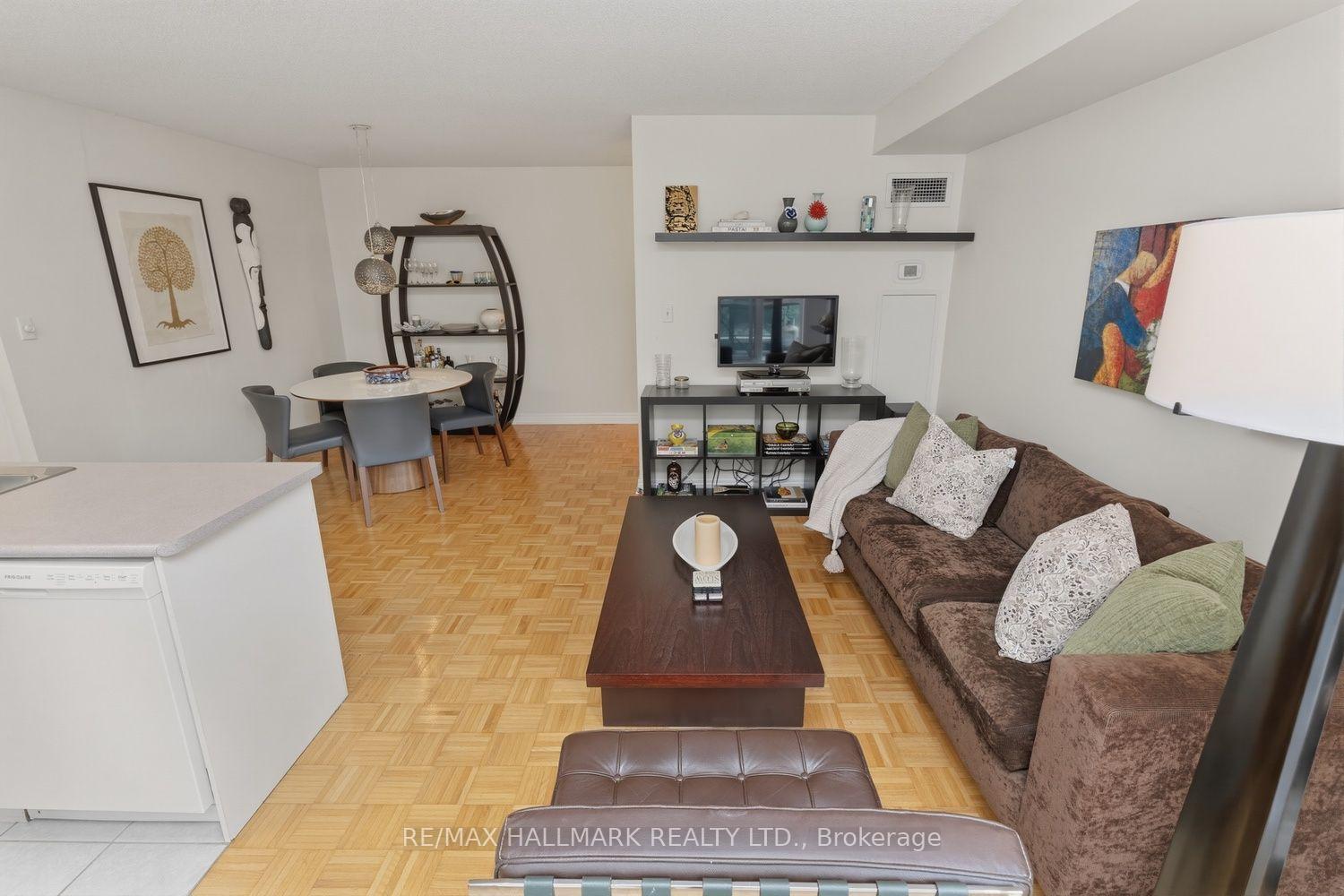 Photo 22 of Unit 310, 43 Eglinton Avenue E, Toronto, Mount Pleasant West — HOMEH