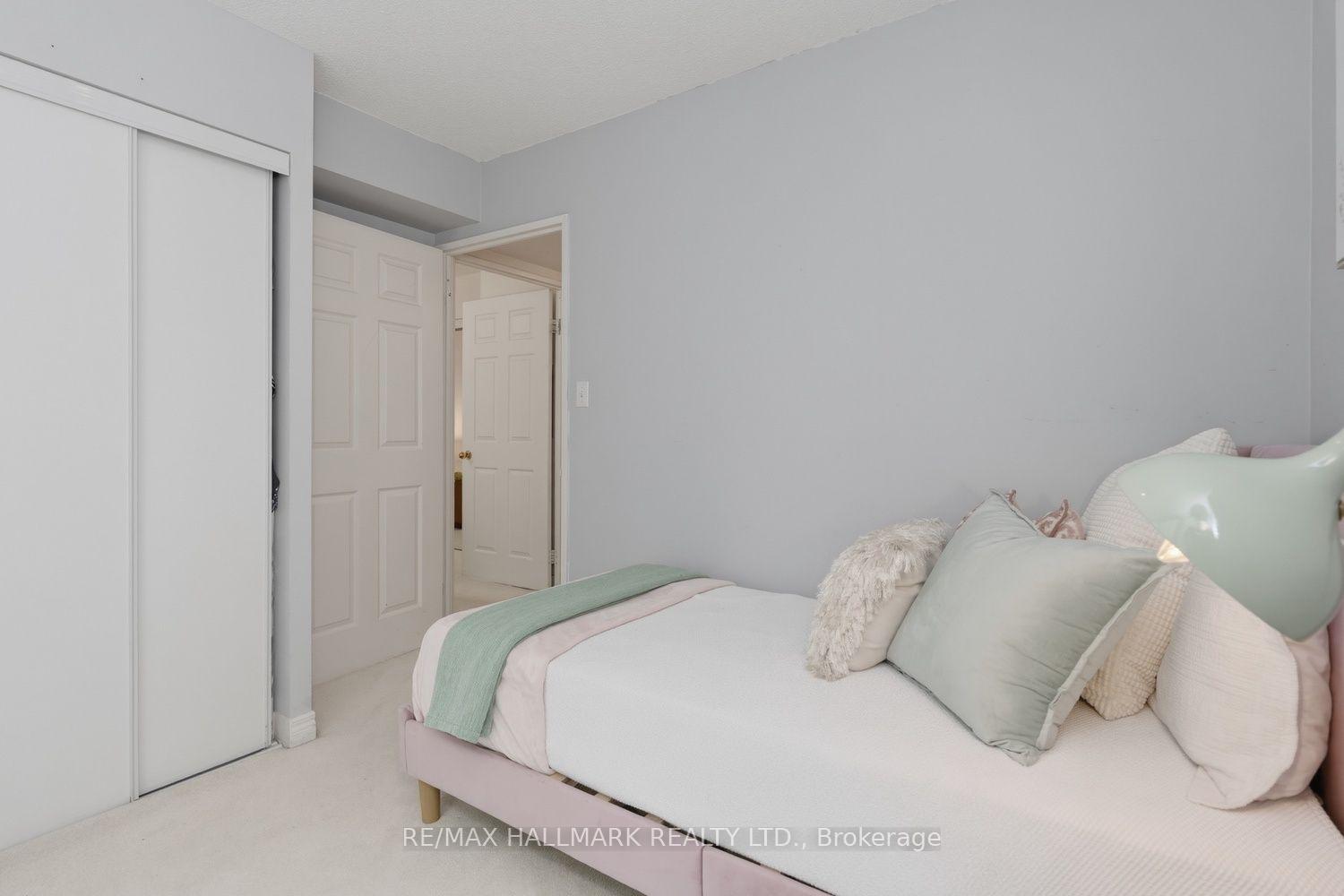 Photo 25 of Unit 310, 43 Eglinton Avenue E, Toronto, Mount Pleasant West — HOMEH